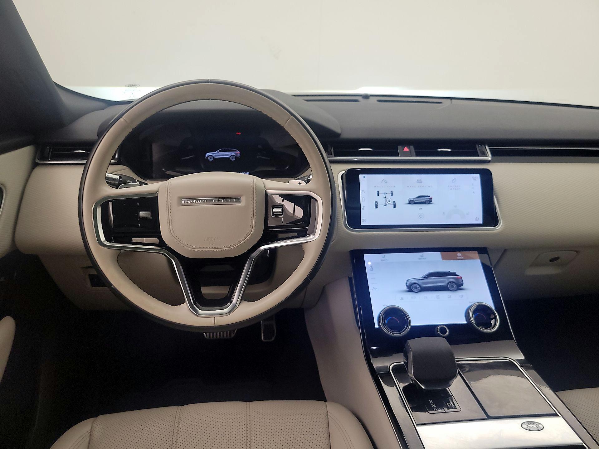 Thumbnail: 2021 Land Rover Range Rover Velar - 10
