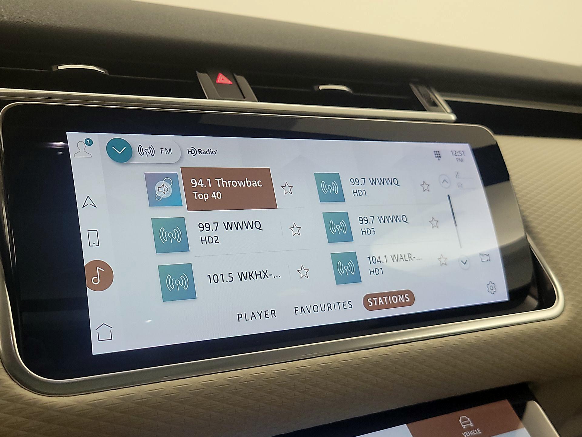 Thumbnail: 2021 Land Rover Range Rover Velar - 16