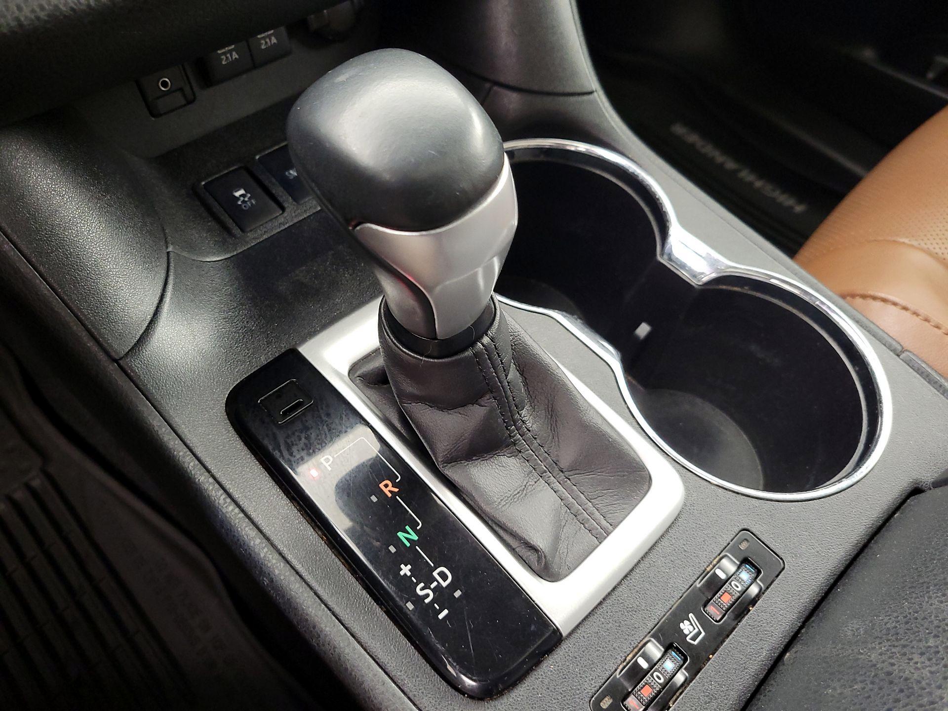 Thumbnail: 2017 Toyota Highlander - 17