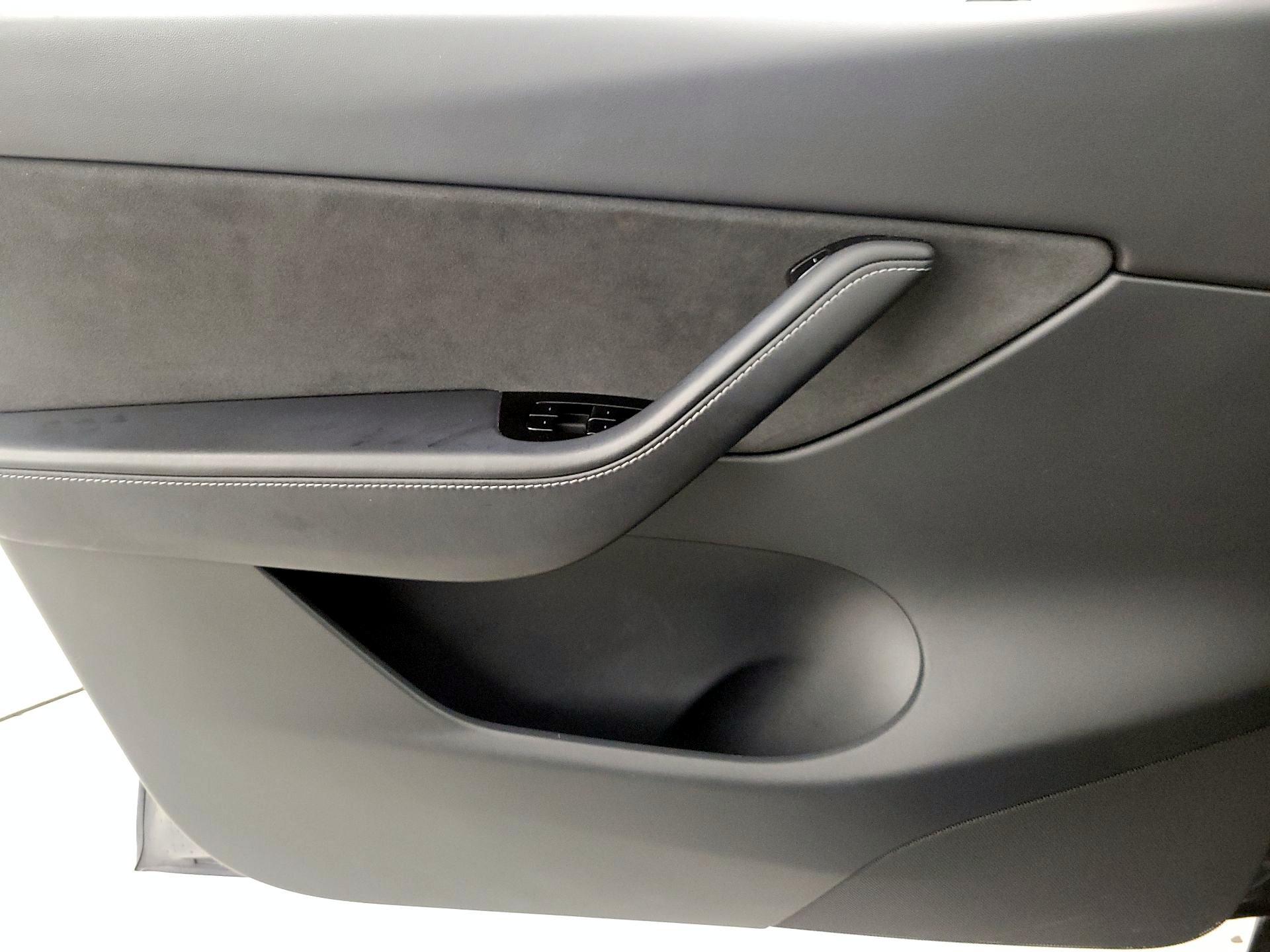 Thumbnail: 2020 Tesla Model Y - 12
