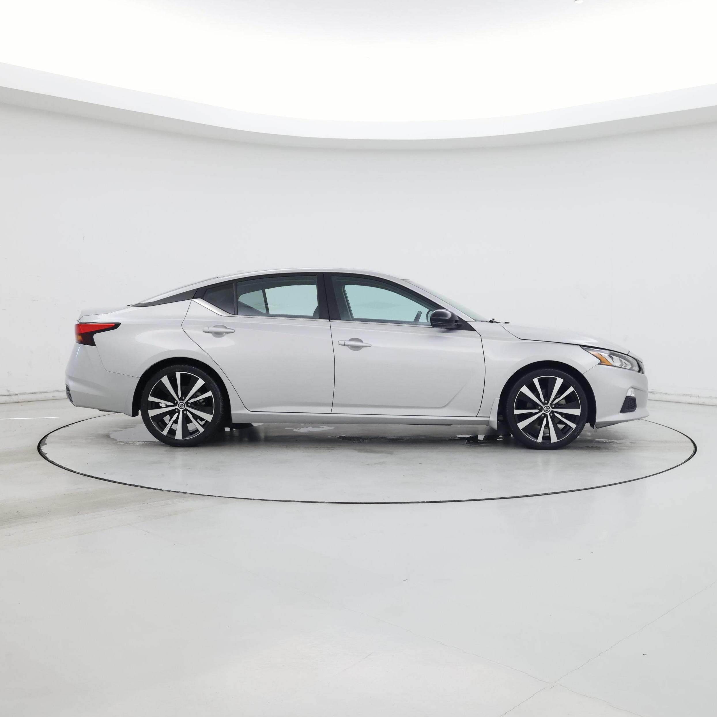Thumbnail: 2021 Nissan Altima - 7