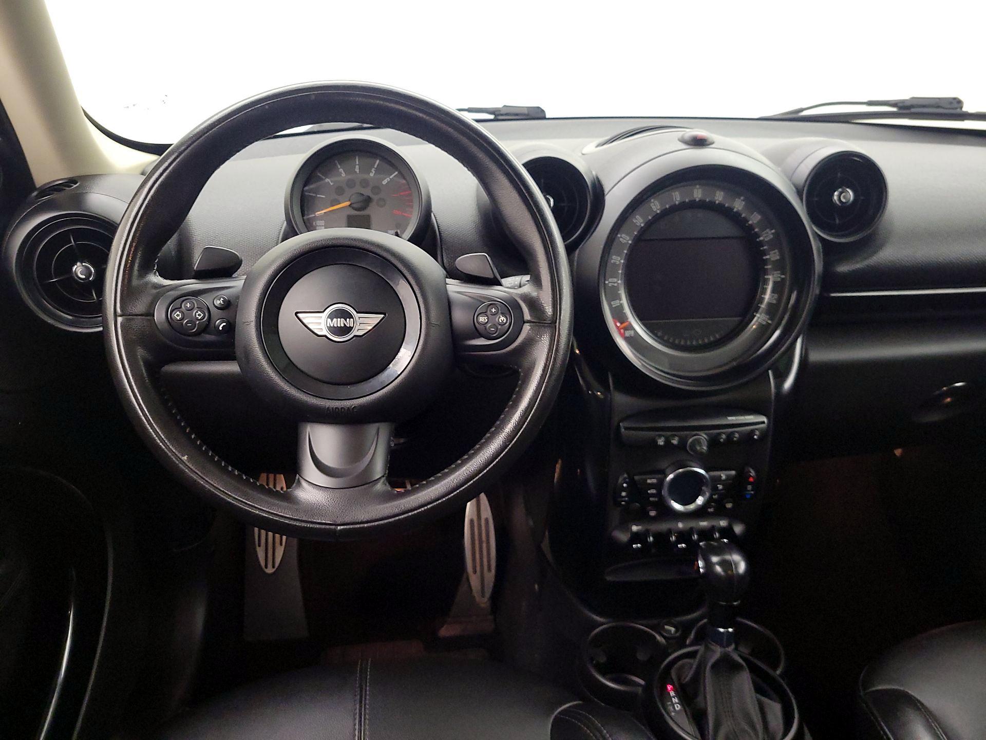 Thumbnail: 2016 MINI Cooper Countryman - 10
