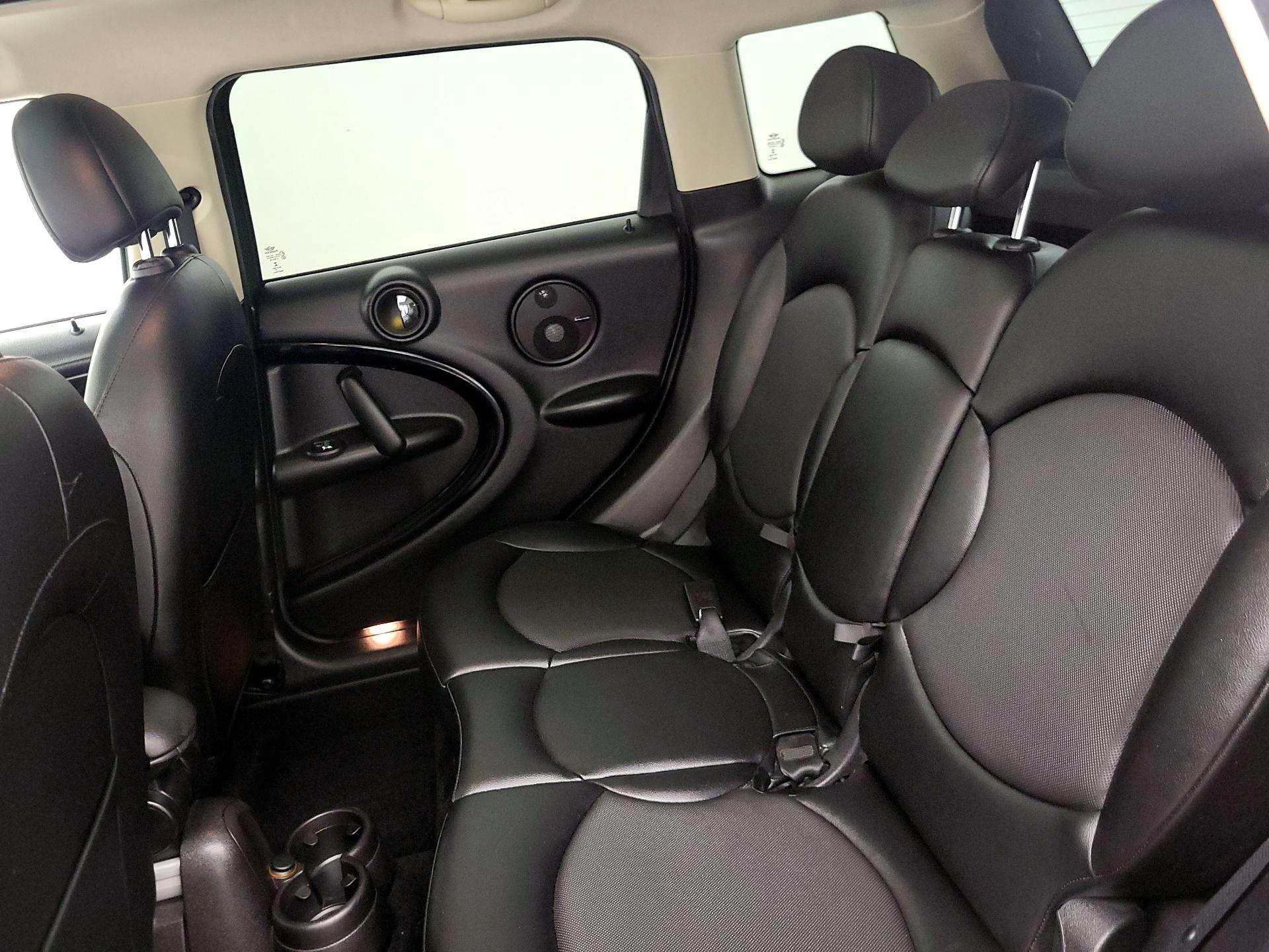 Thumbnail: 2016 MINI Cooper Countryman - 18