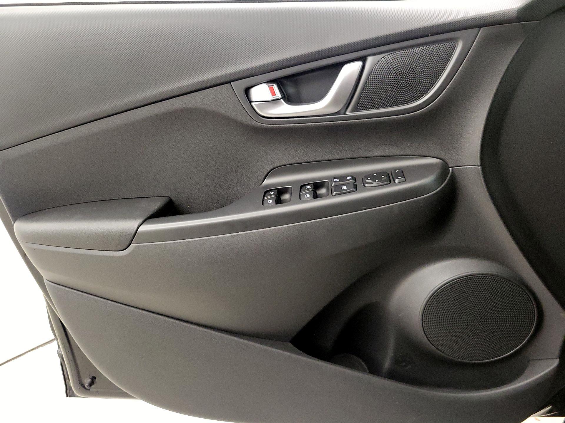 Thumbnail: 2022 Hyundai Kona - 12