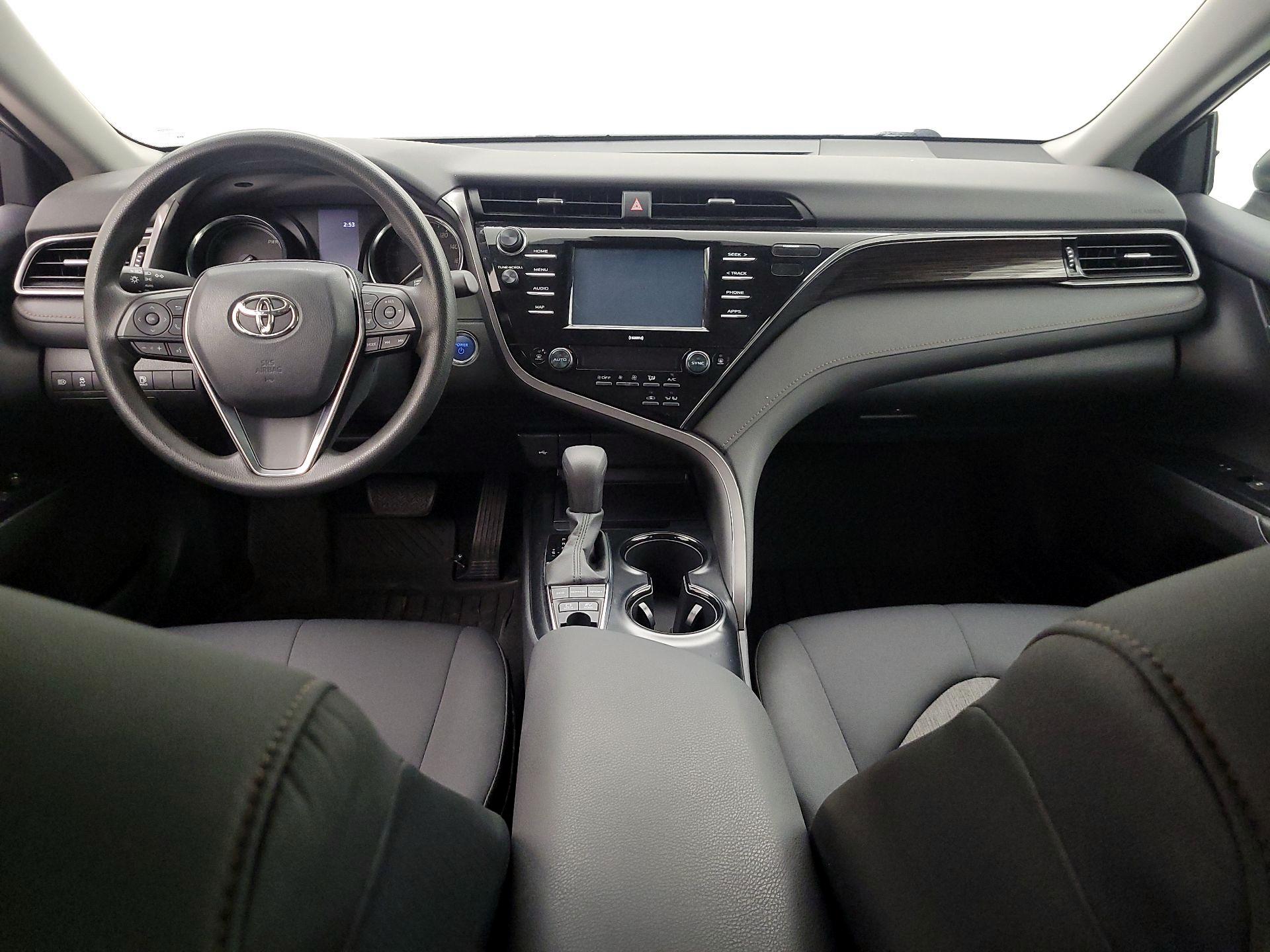 Thumbnail: 2020 Toyota Camry - 9
