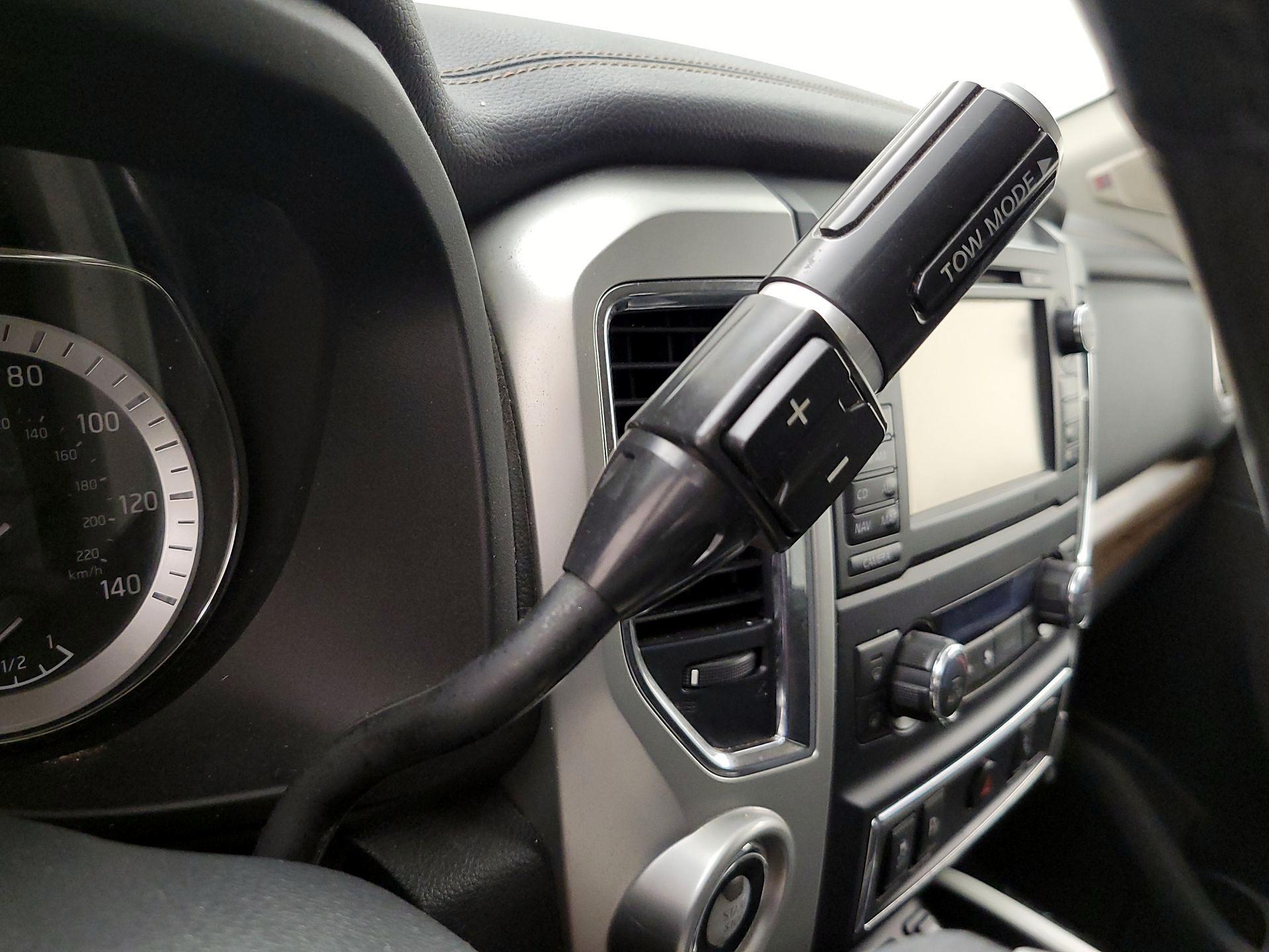 Thumbnail: 2017 Nissan Titan - 18