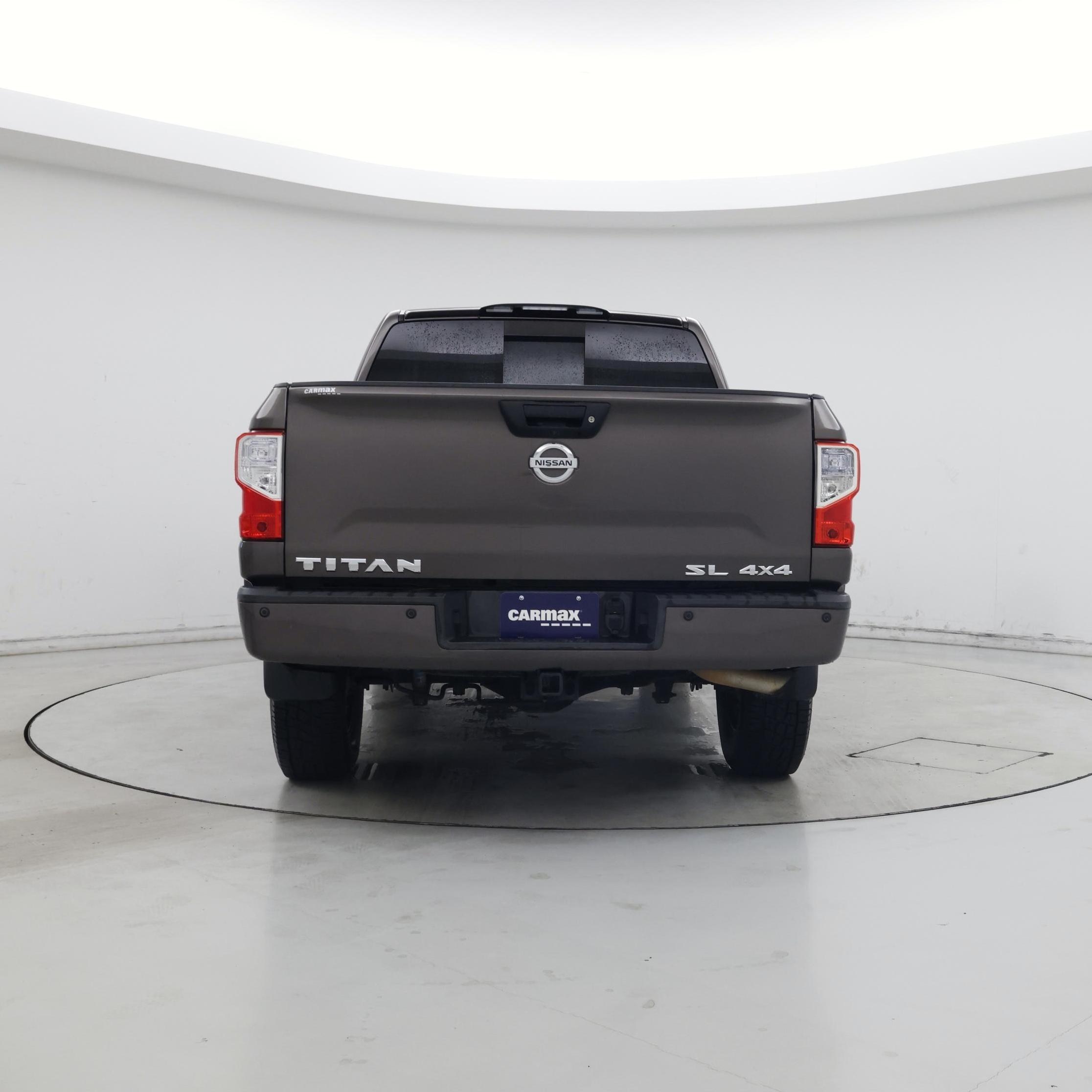 Thumbnail: 2017 Nissan Titan - 6