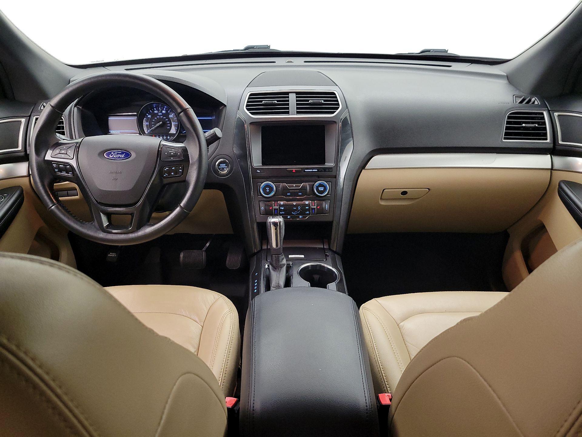 Thumbnail: 2017 Ford Explorer - 9