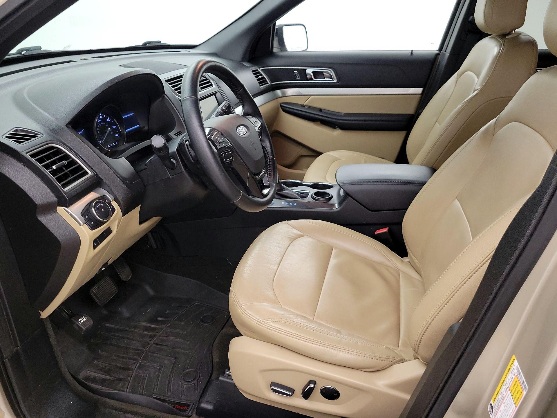 Thumbnail: 2017 Ford Explorer - 11