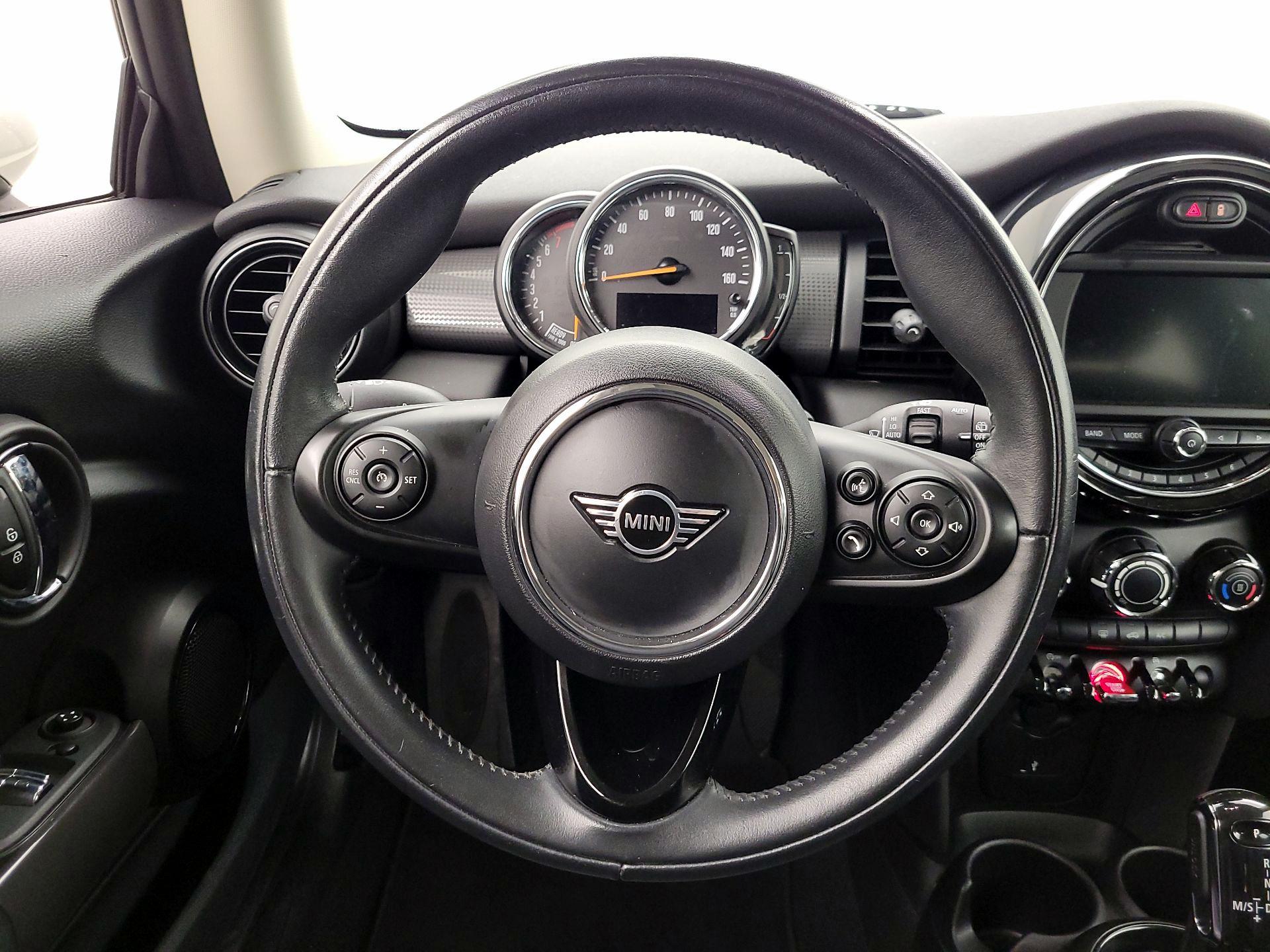 Thumbnail: 2021 MINI Cooper Hardtop - 10