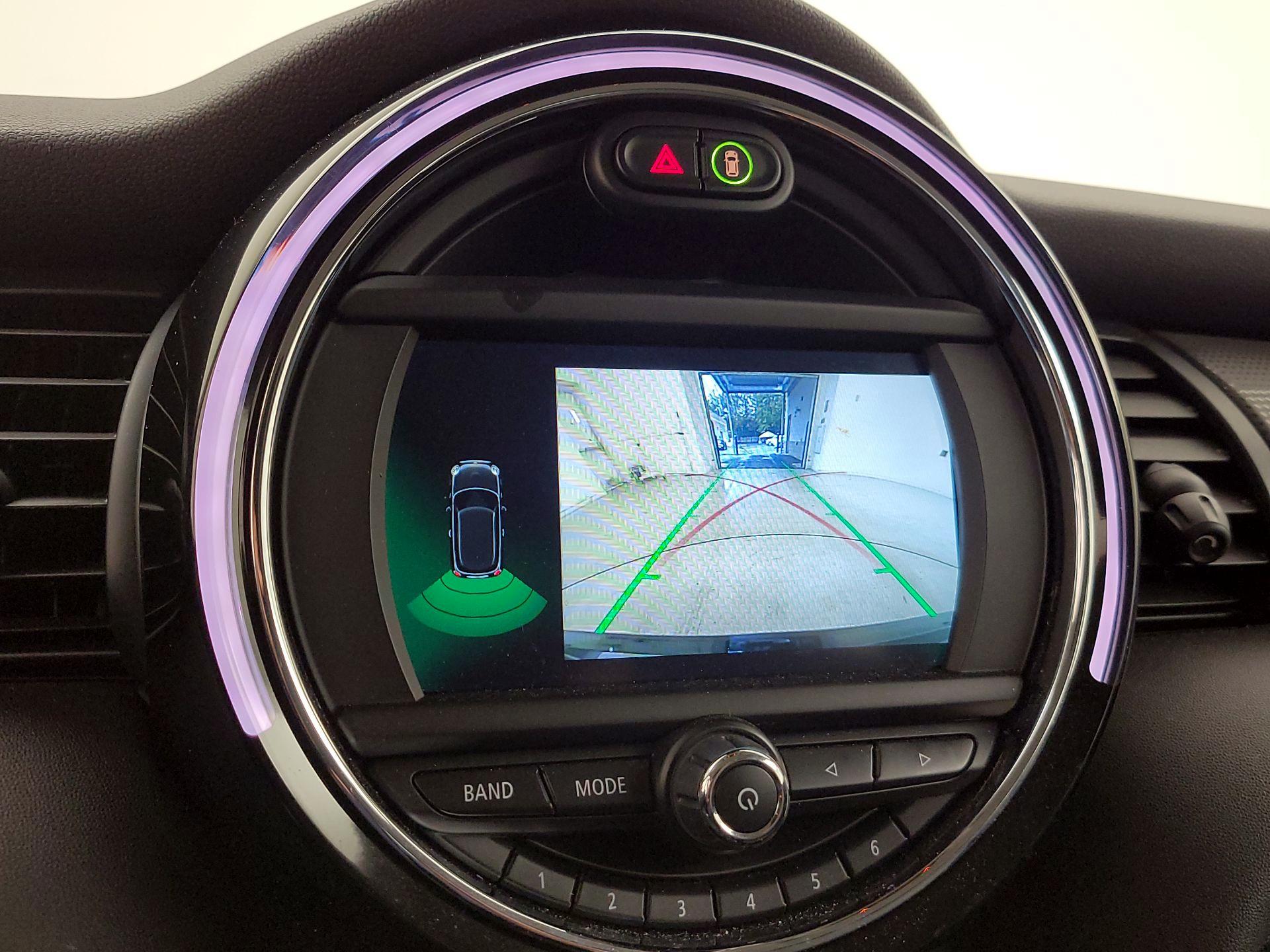 Thumbnail: 2021 MINI Cooper Hardtop - 14