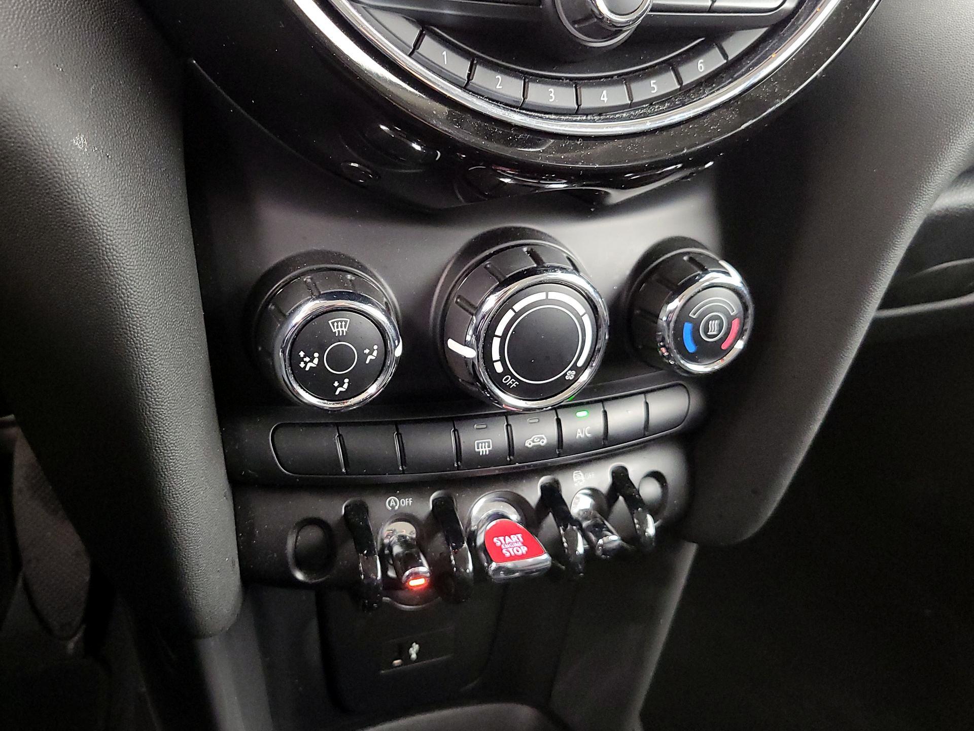 Thumbnail: 2021 MINI Cooper Hardtop - 16