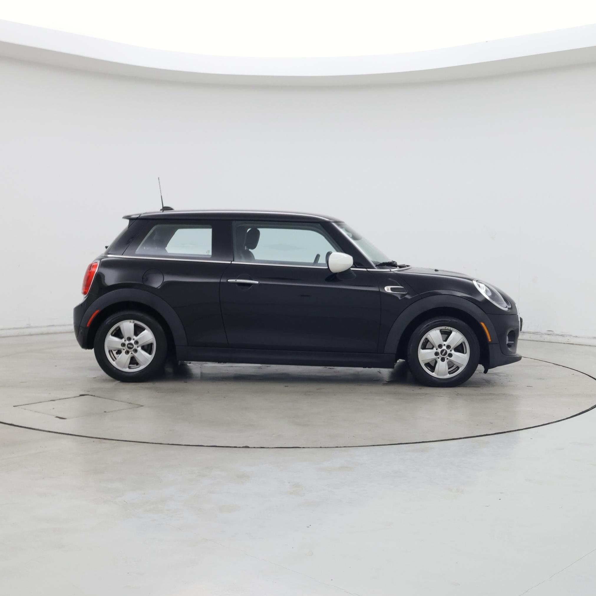 Thumbnail: 2021 MINI Cooper Hardtop - 7