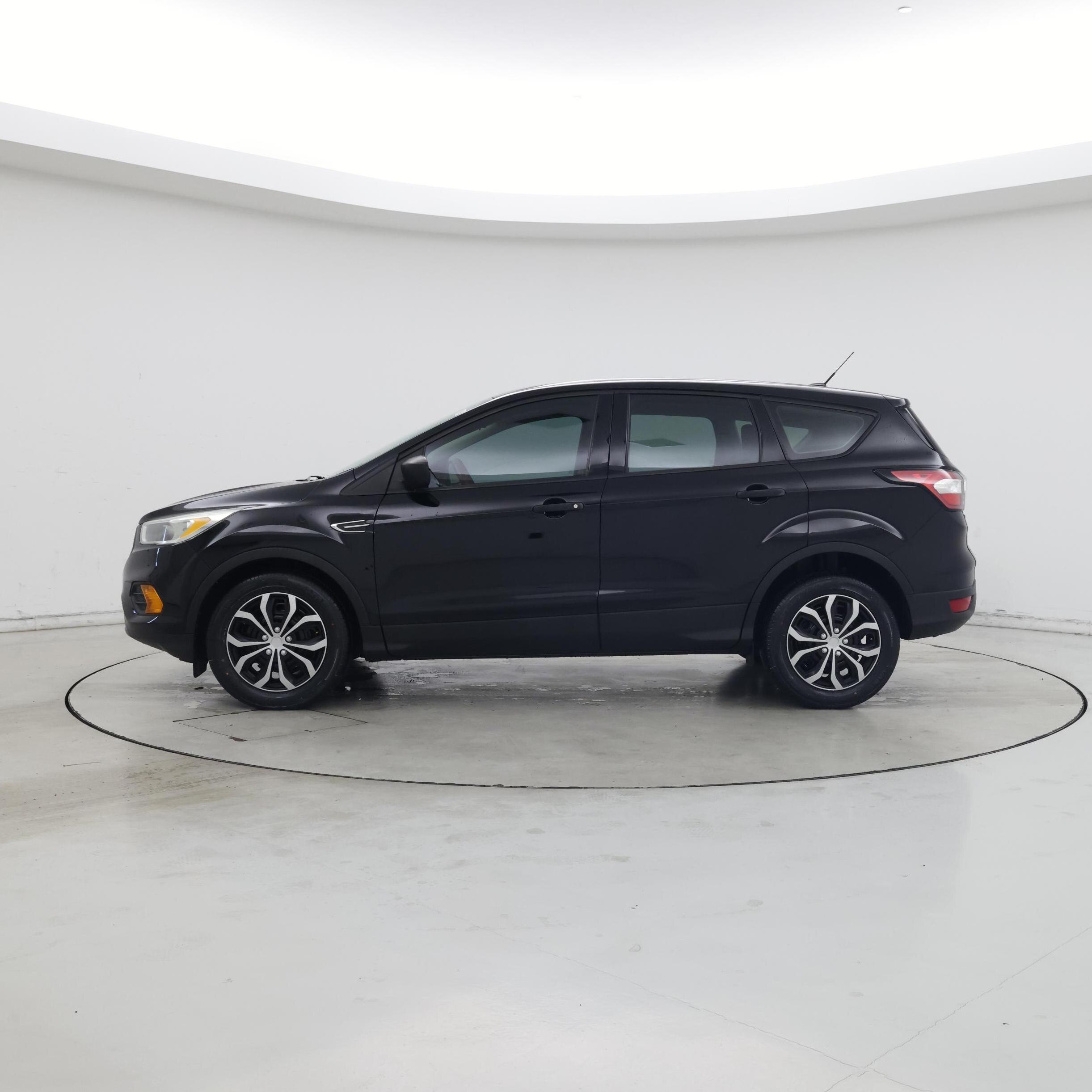 Thumbnail: 2017 Ford Escape - 3