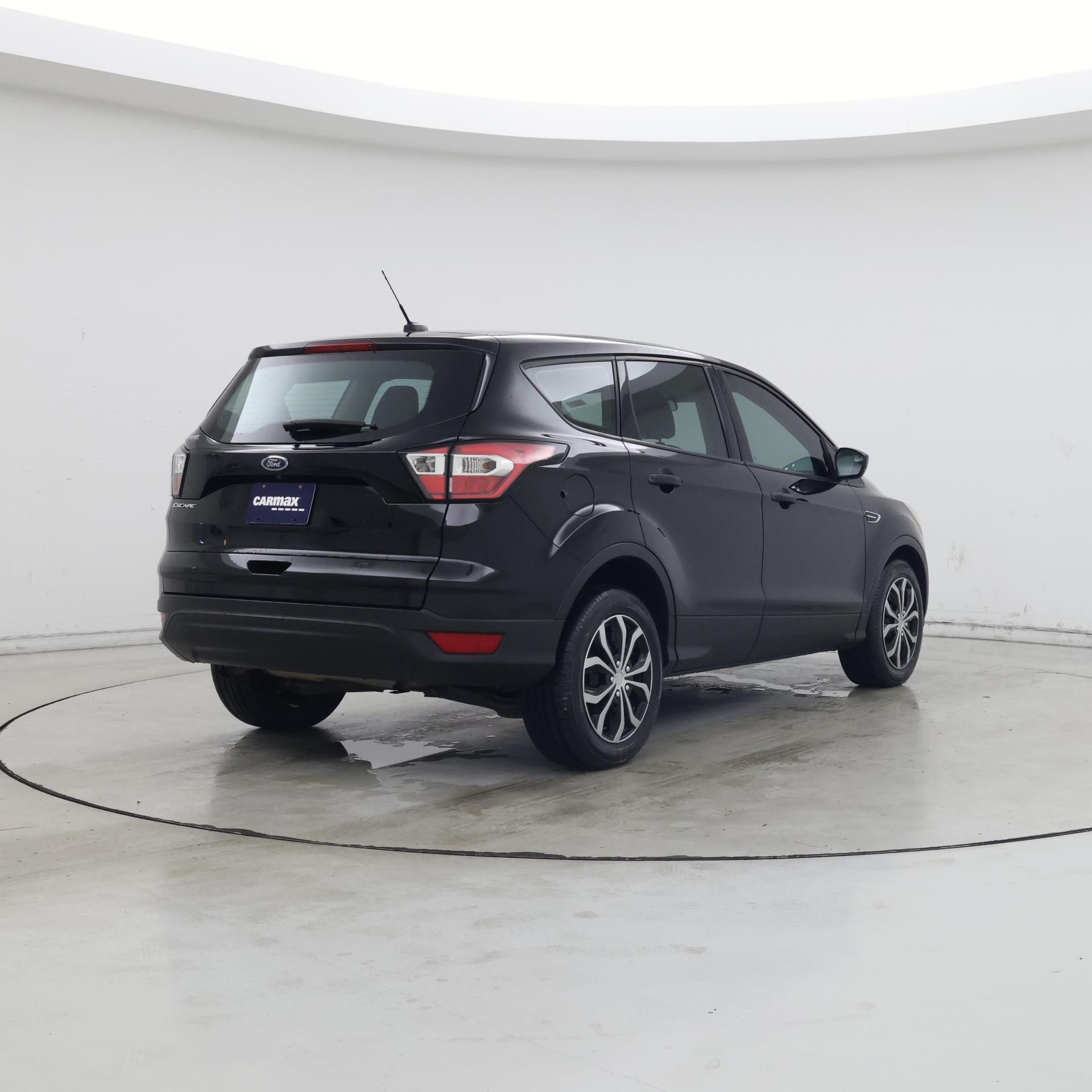 Thumbnail: 2017 Ford Escape - 8