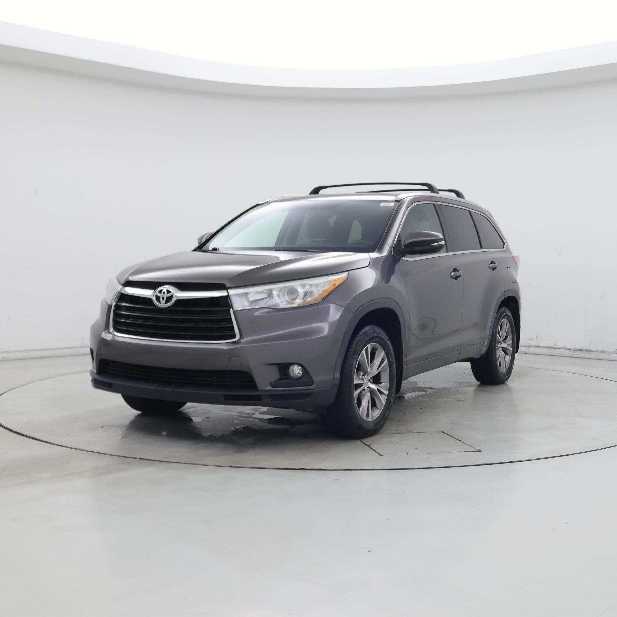 Thumbnail: 2015 Toyota Highlander - 4