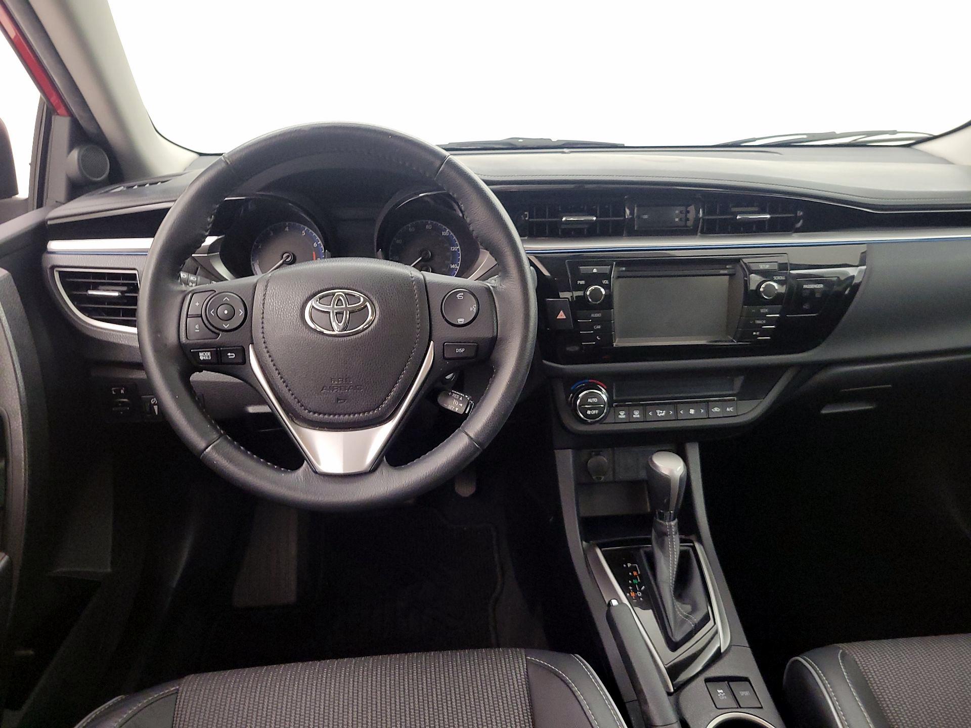 Thumbnail: 2015 Toyota Corolla - 10
