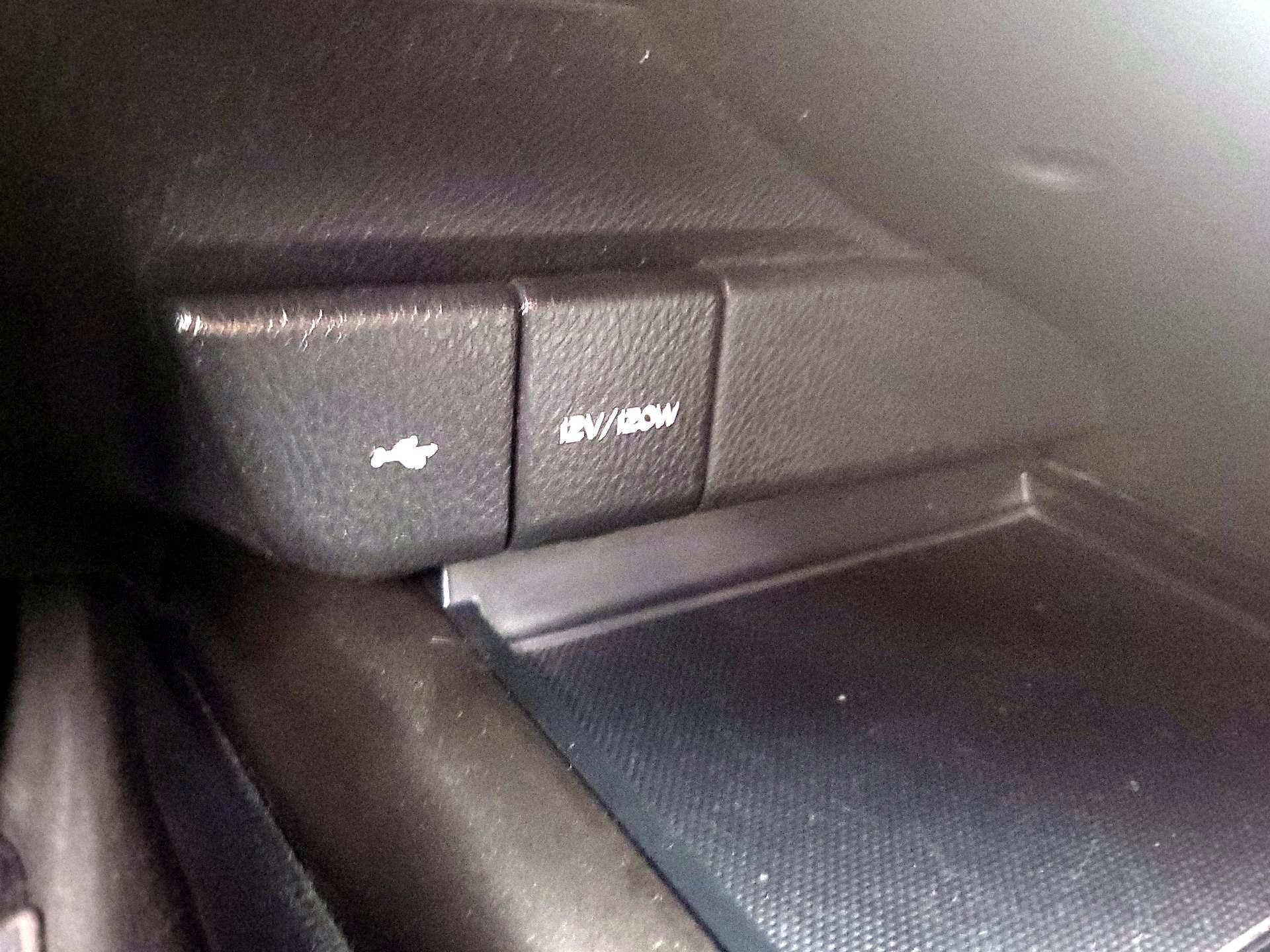 Thumbnail: 2021 Toyota Camry - 18