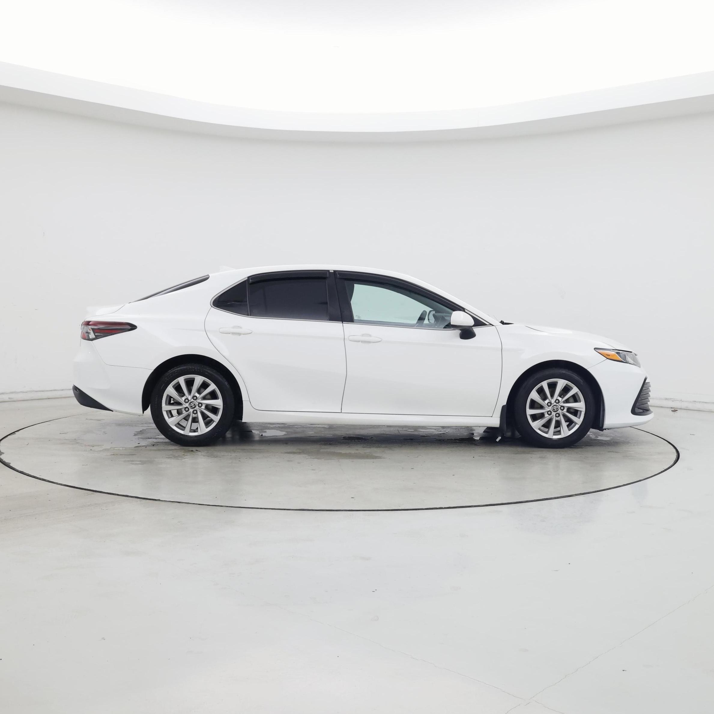 Thumbnail: 2021 Toyota Camry - 7