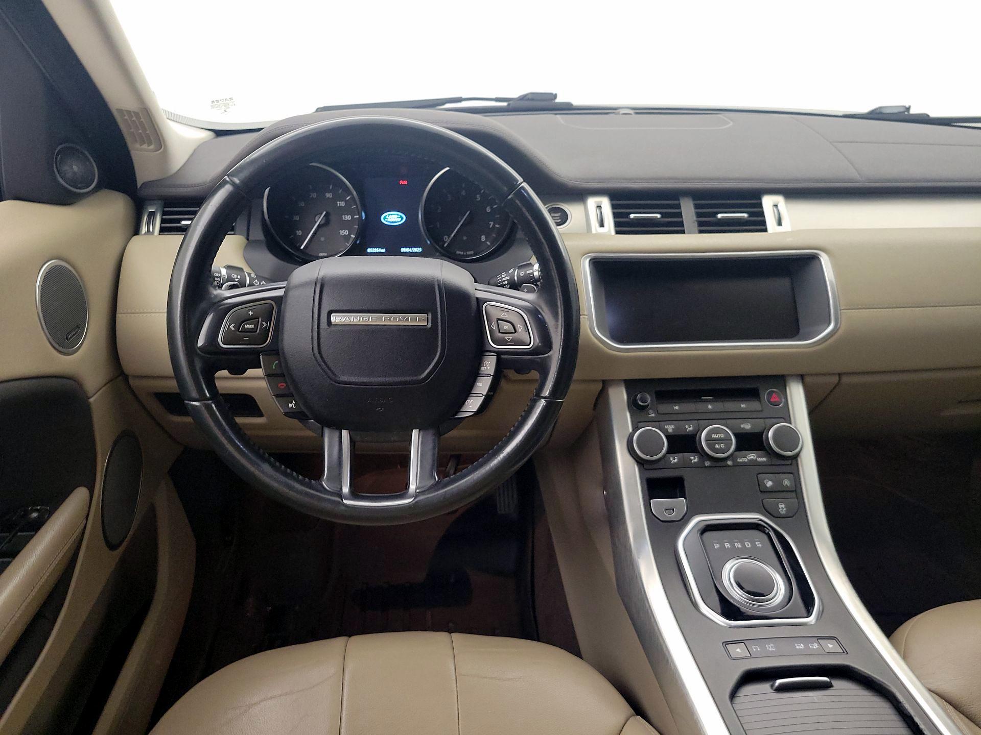 Thumbnail: 2017 Land Rover Range Rover Evoque - 10