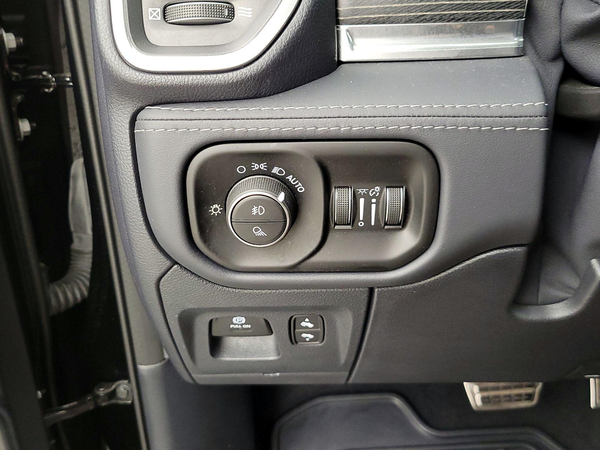 Thumbnail: 2022 RAM 1500 - 13