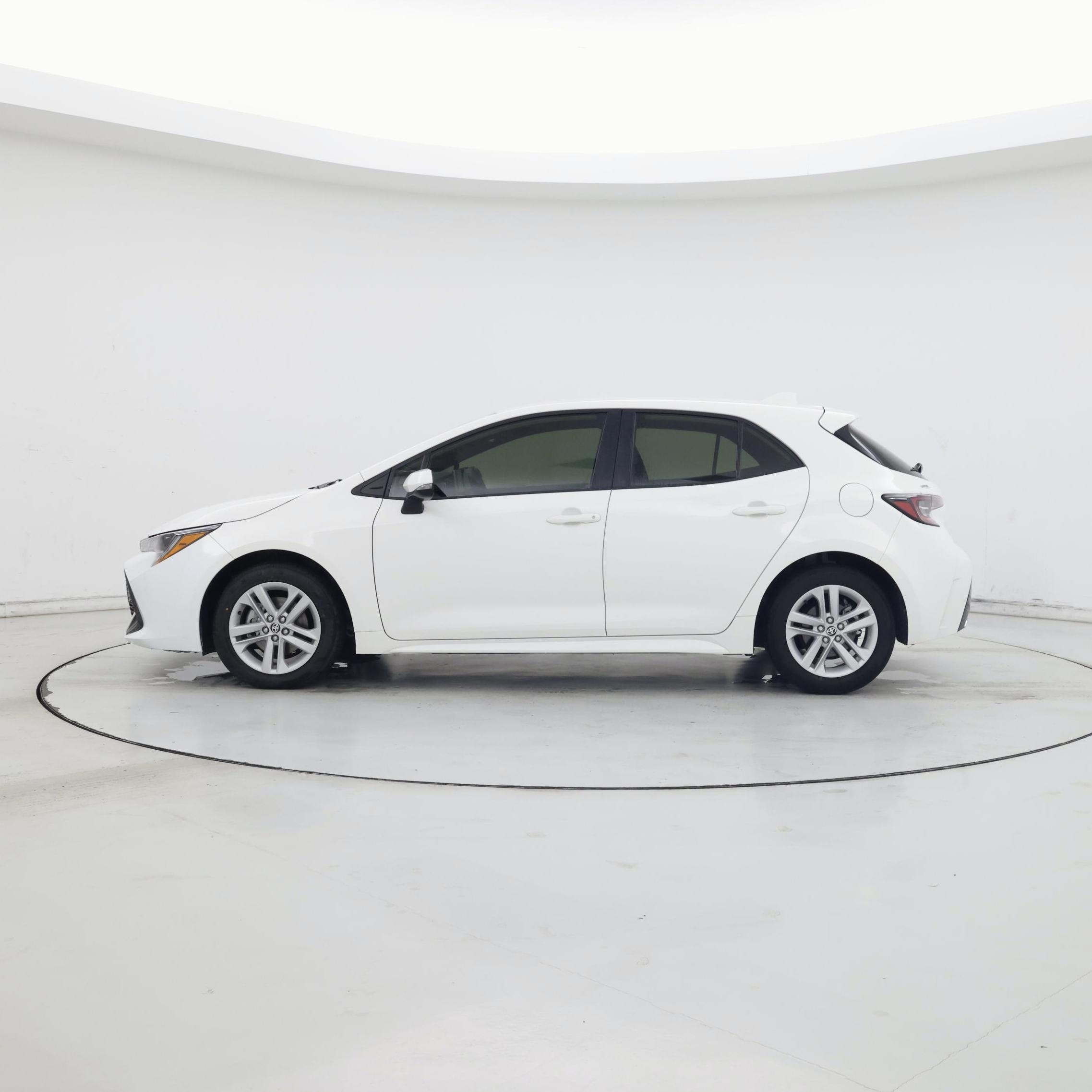 Thumbnail: 2022 Toyota Corolla - 3