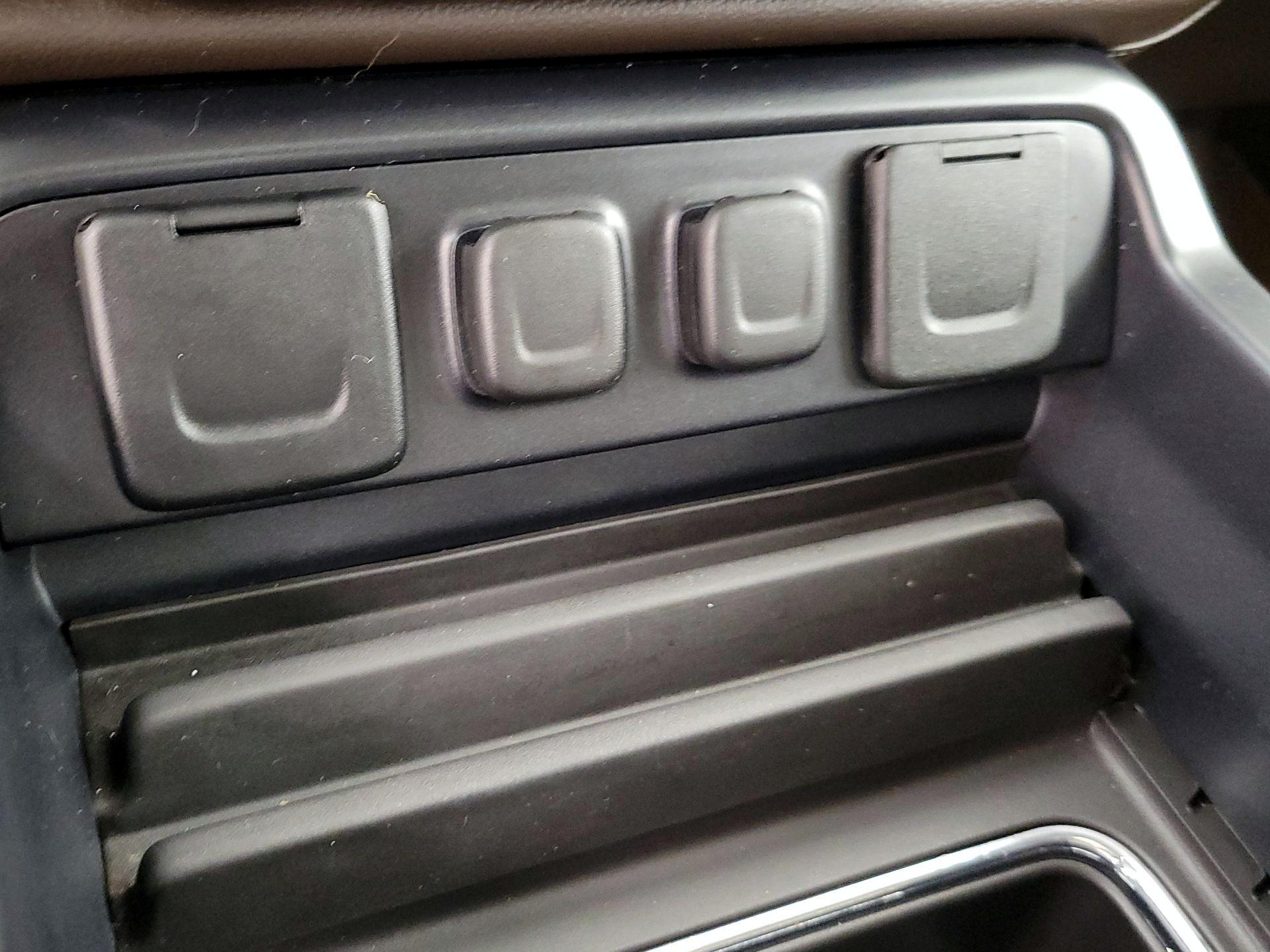 Thumbnail: 2015 GMC Sierra 1500 - 19