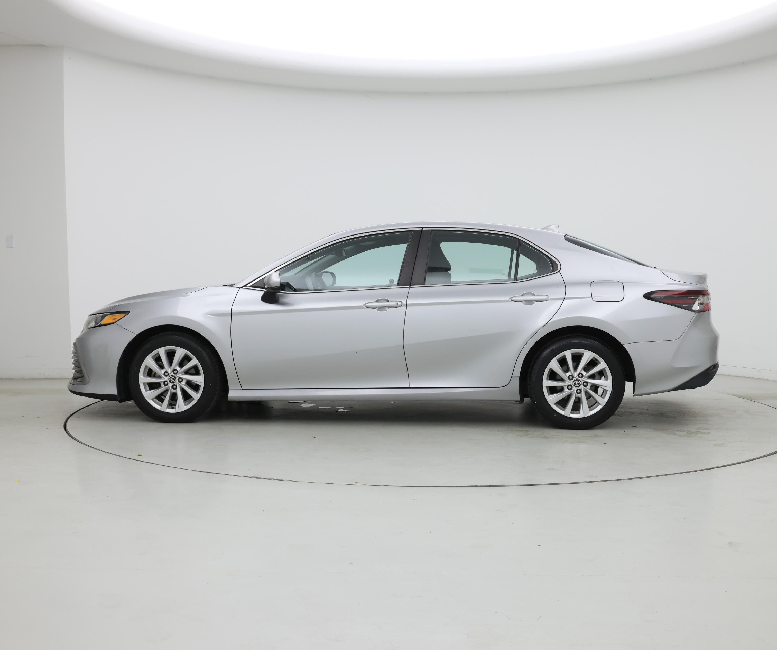Thumbnail: 2022 Toyota Camry - 3