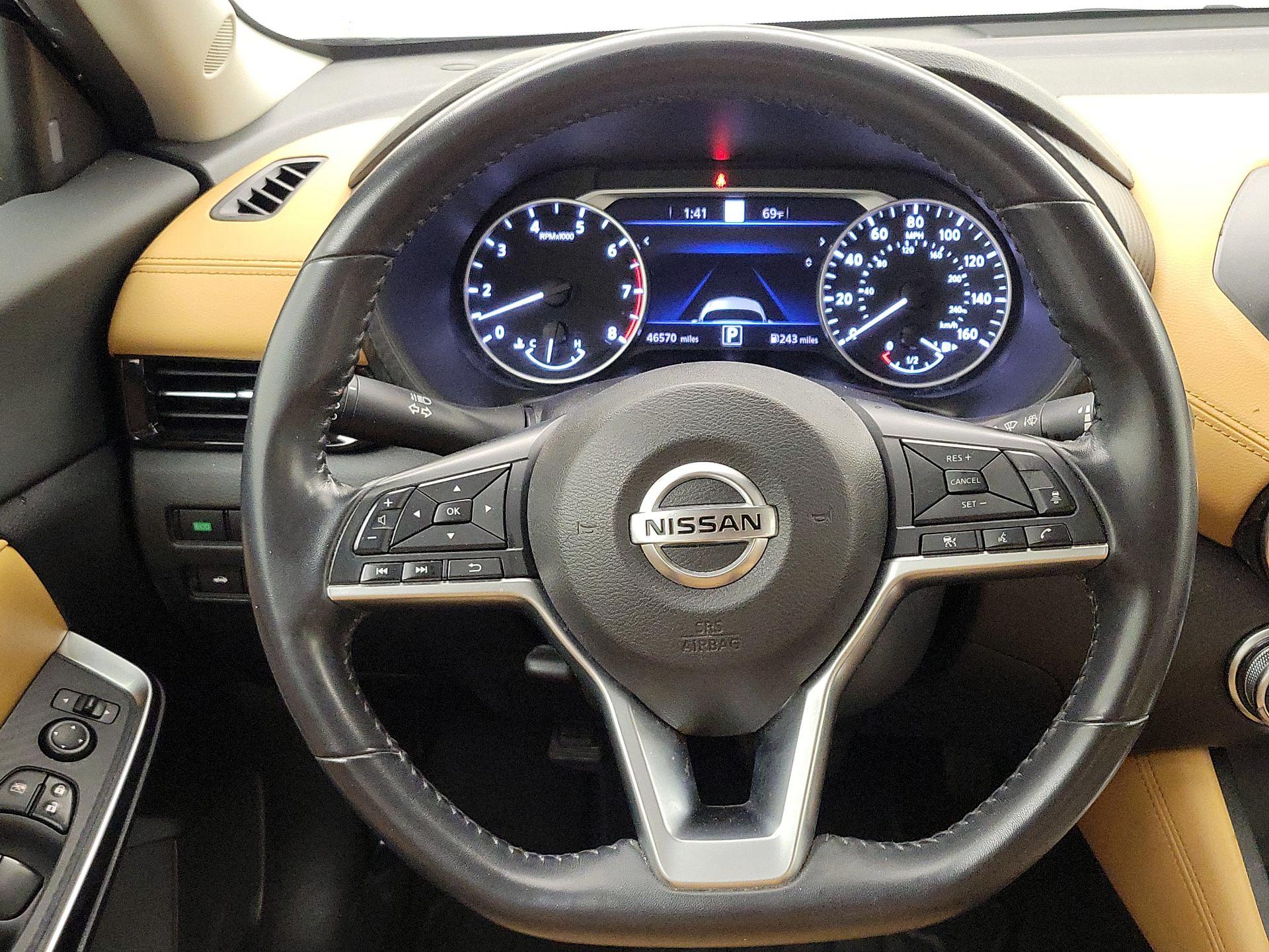 Thumbnail: 2020 Nissan Sentra - 10