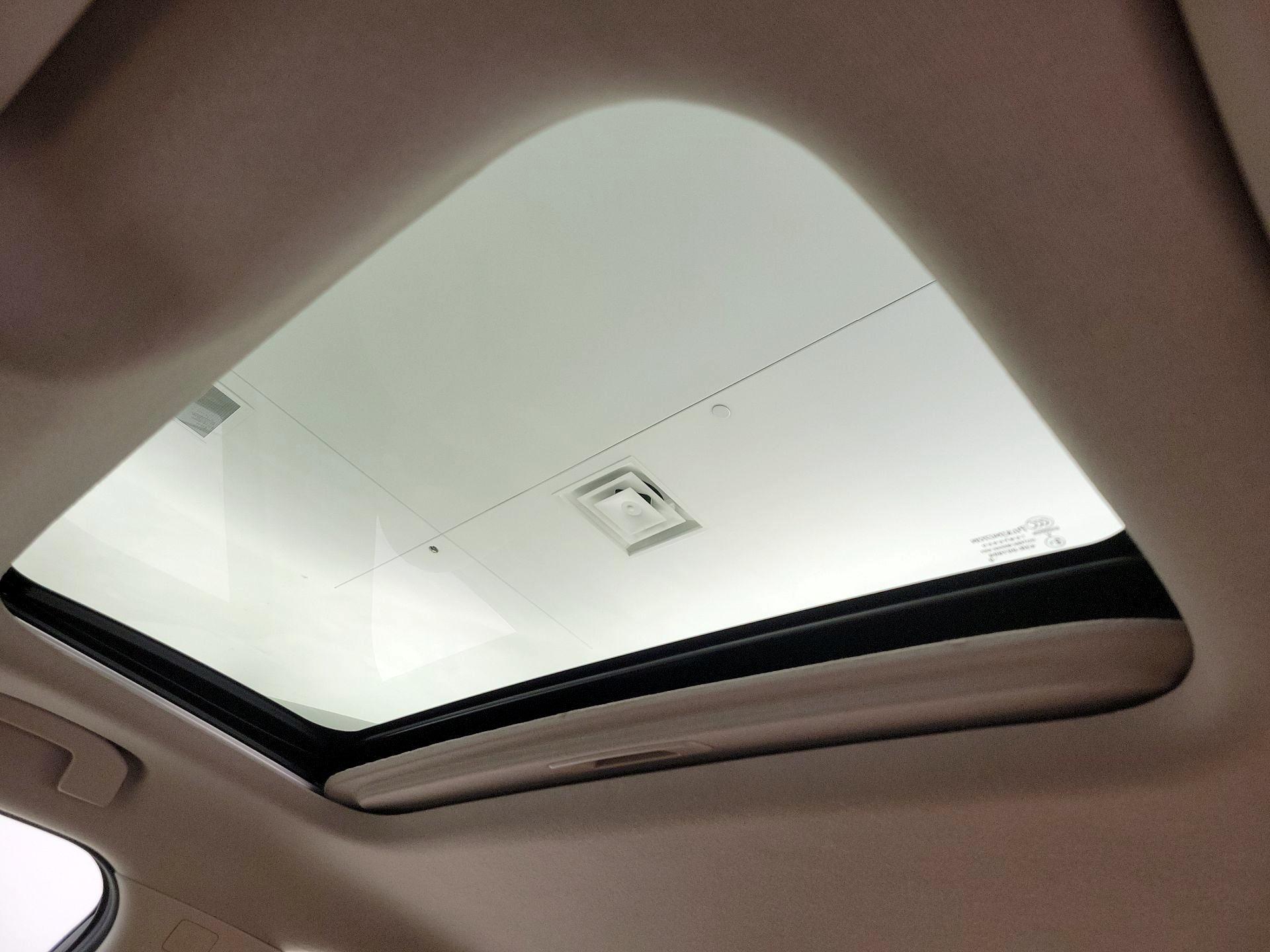 Thumbnail: 2020 Nissan Sentra - 19