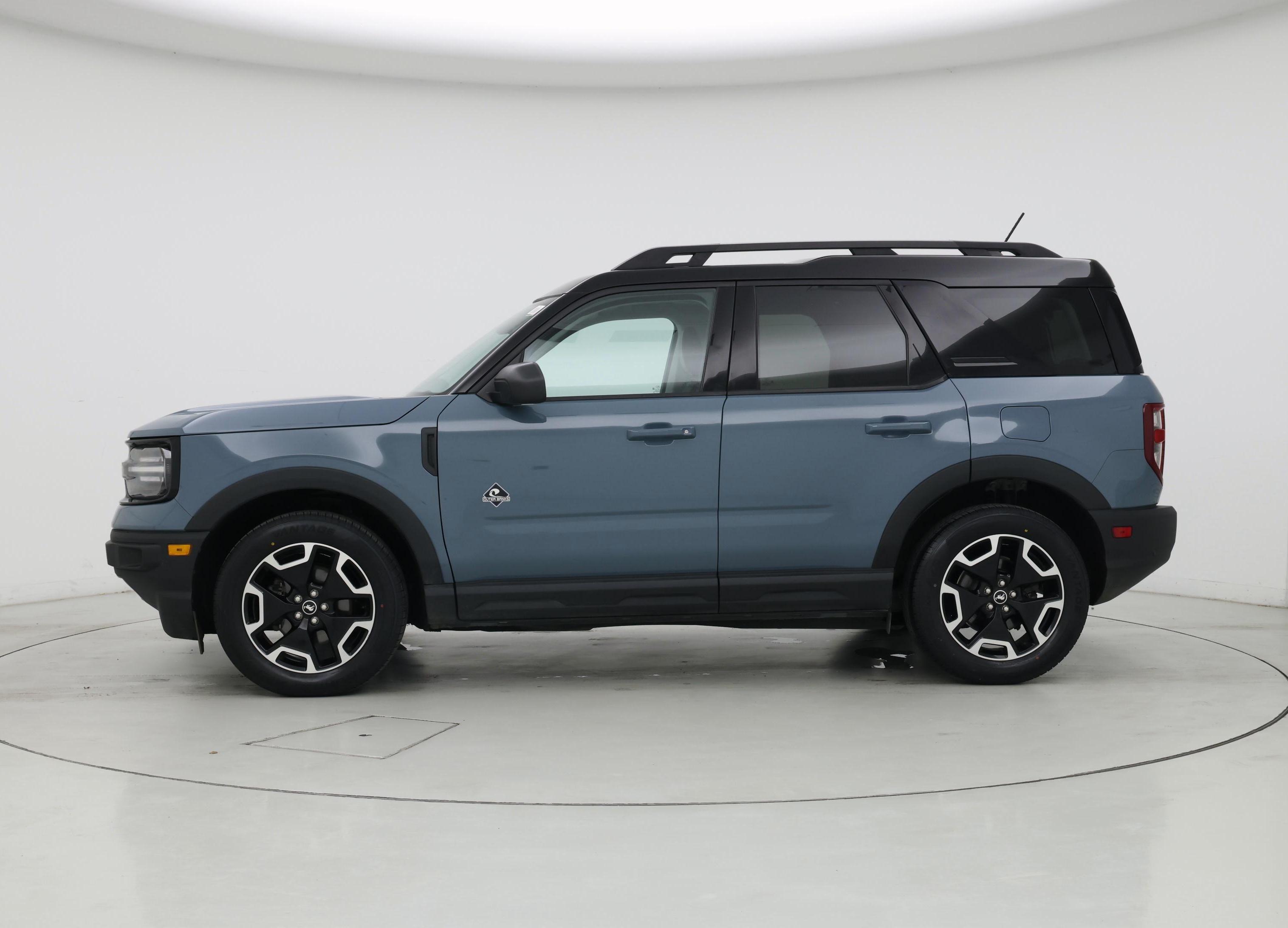 Thumbnail: 2023 Ford Bronco Sport - 3