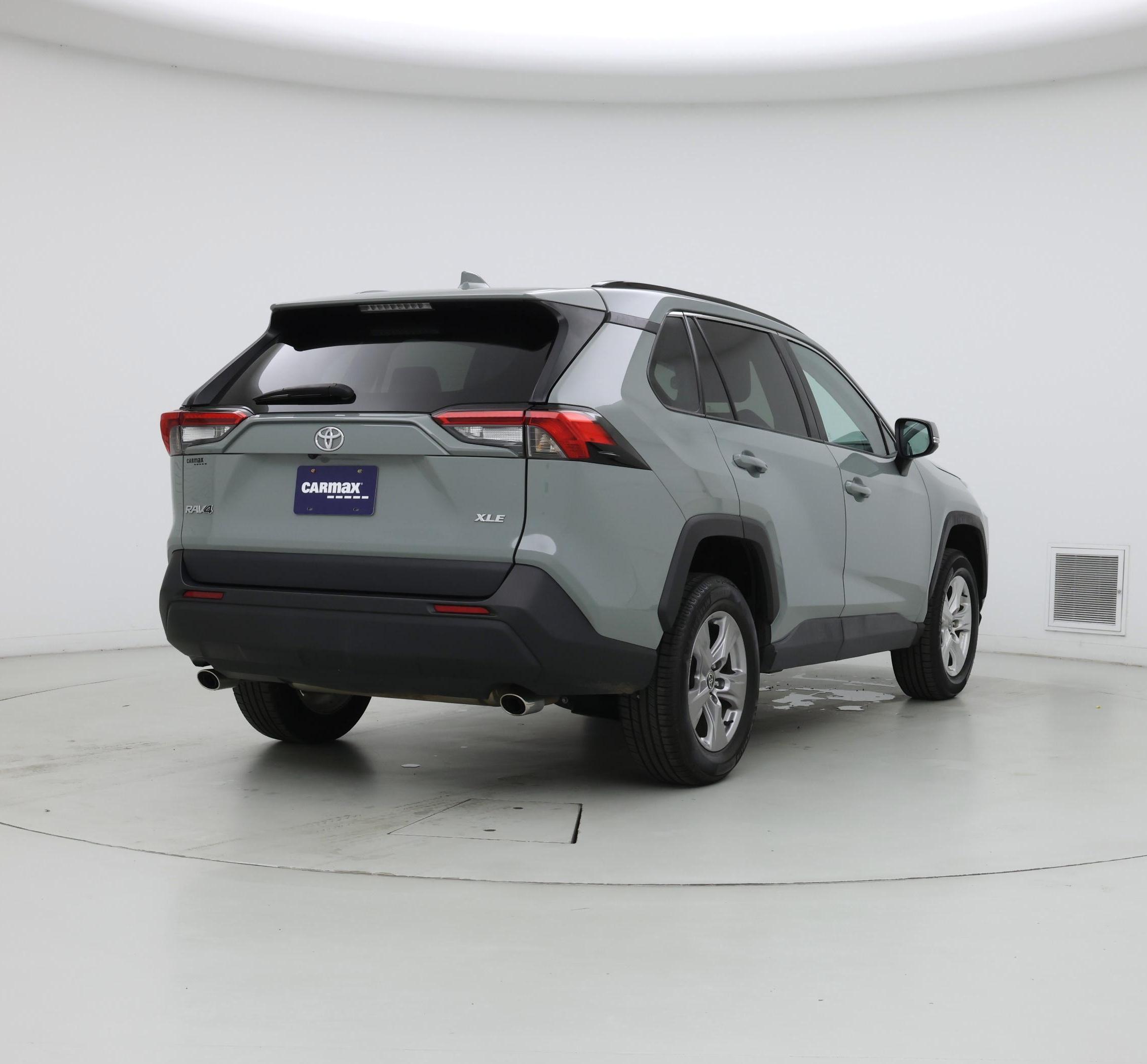 Thumbnail: 2023 Toyota RAV4 - 8