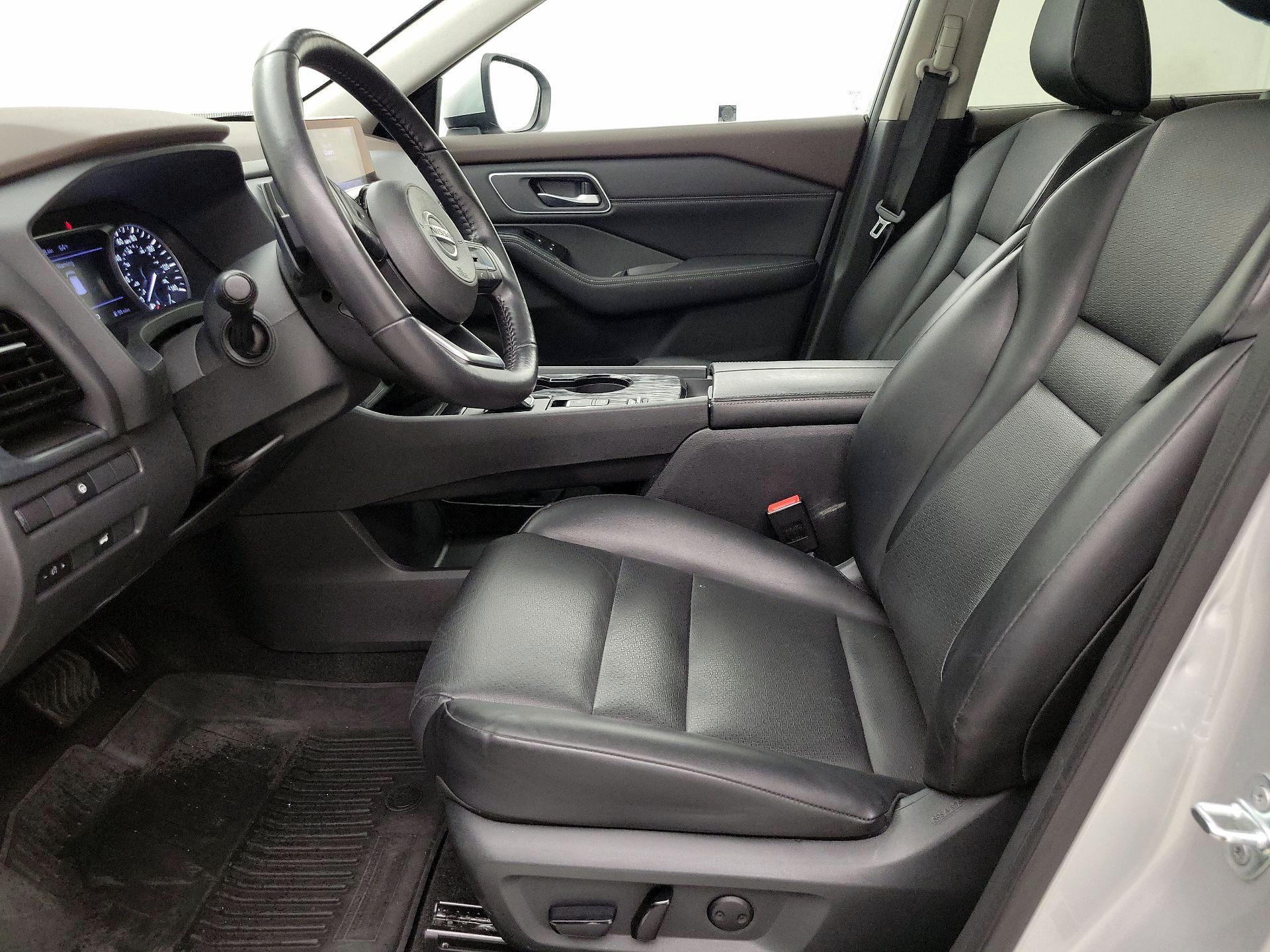Thumbnail: 2021 Nissan Rogue - 11
