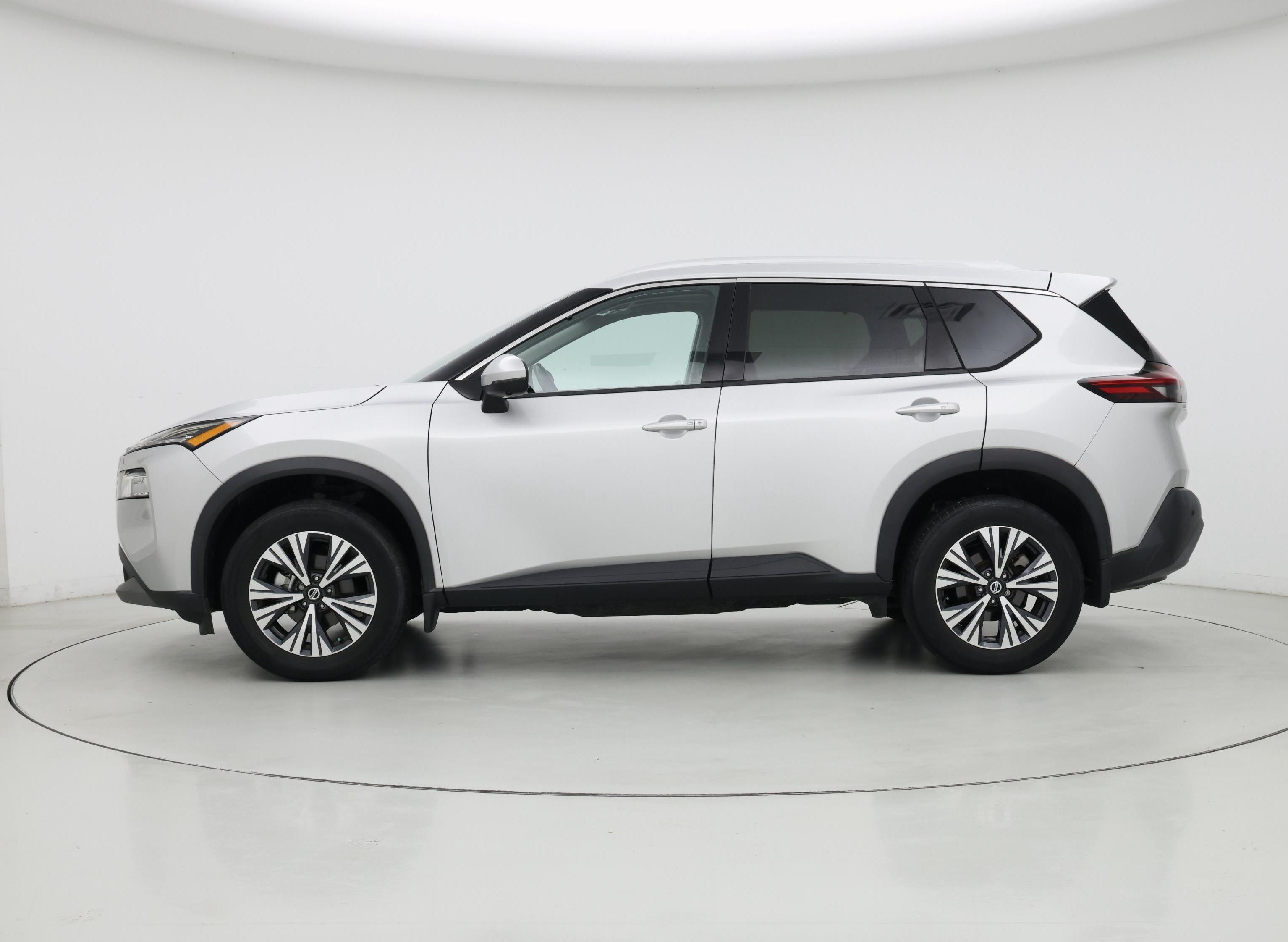 Thumbnail: 2021 Nissan Rogue - 3