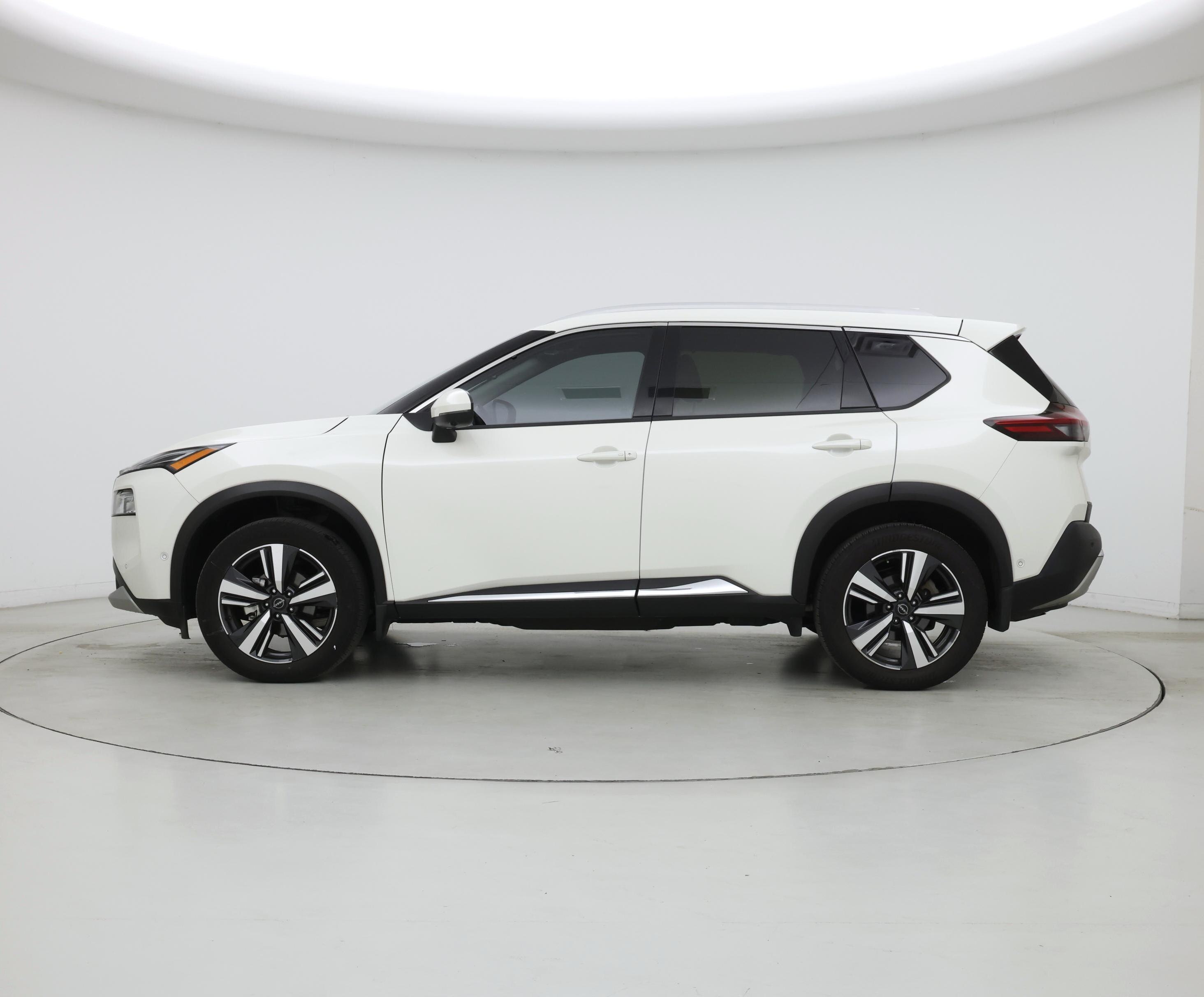 Thumbnail: 2023 Nissan Rogue - 3