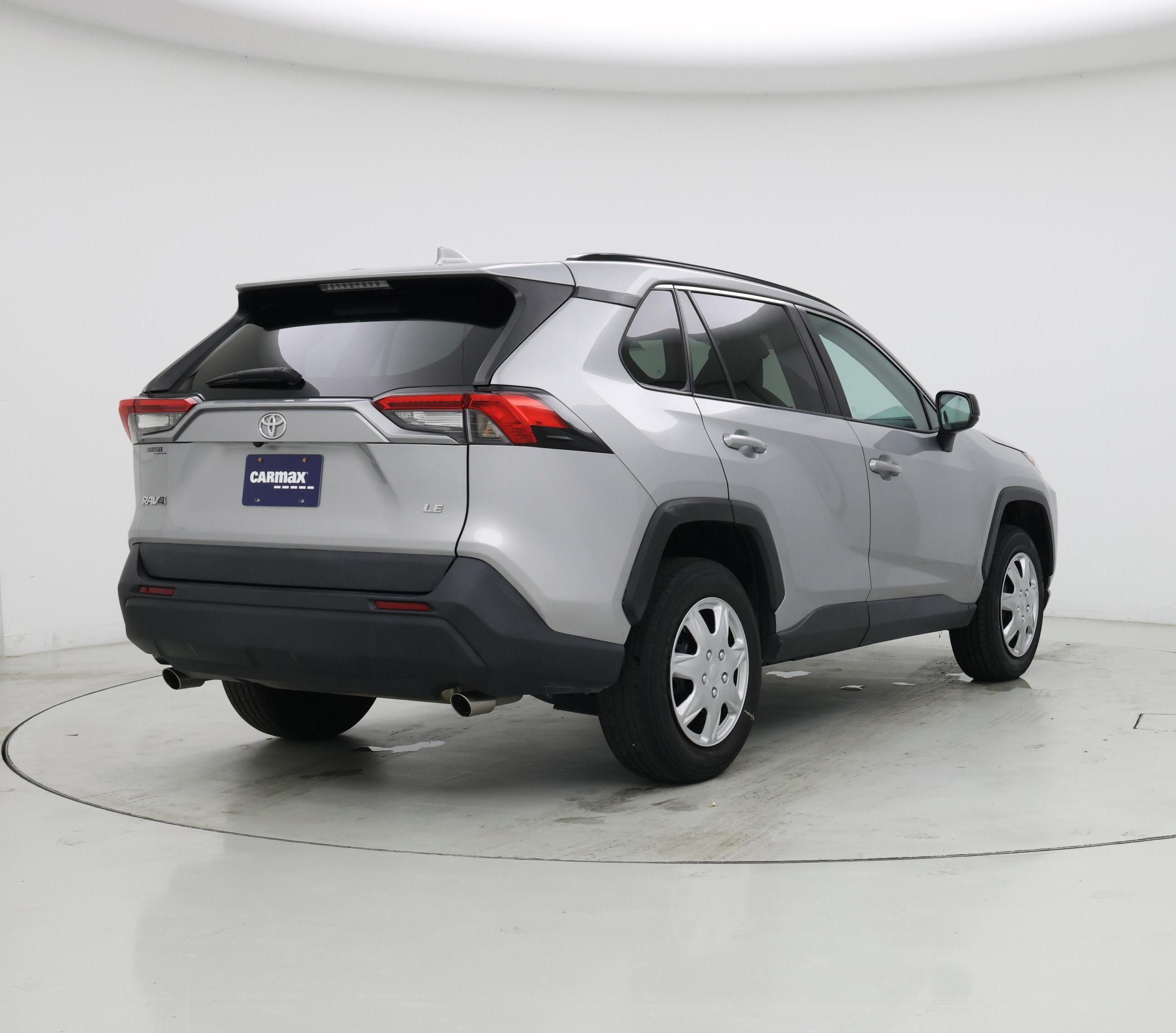 Thumbnail: 2021 Toyota RAV4 - 8