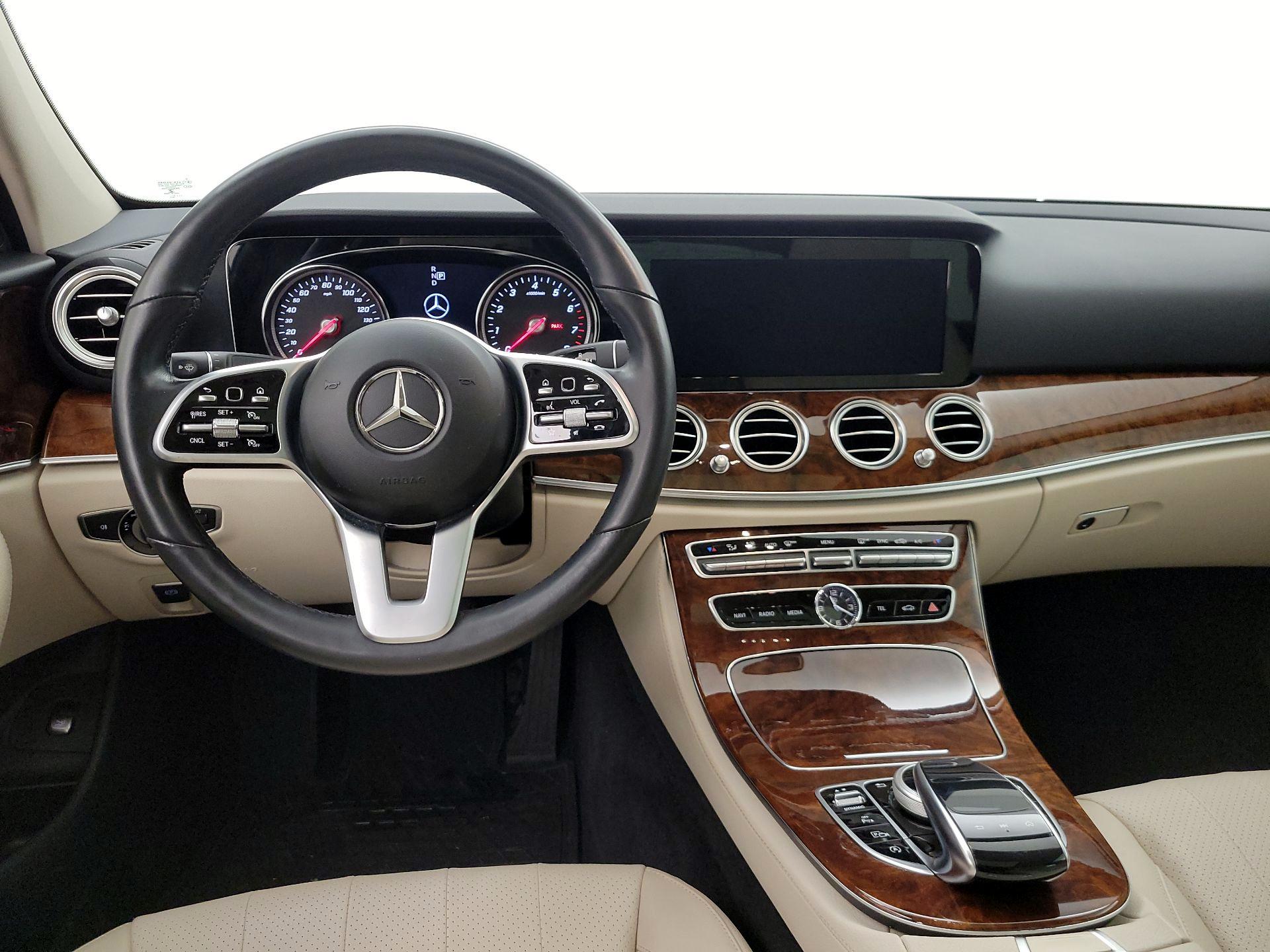 Thumbnail: 2019 Mercedes-Benz E-Class - 10