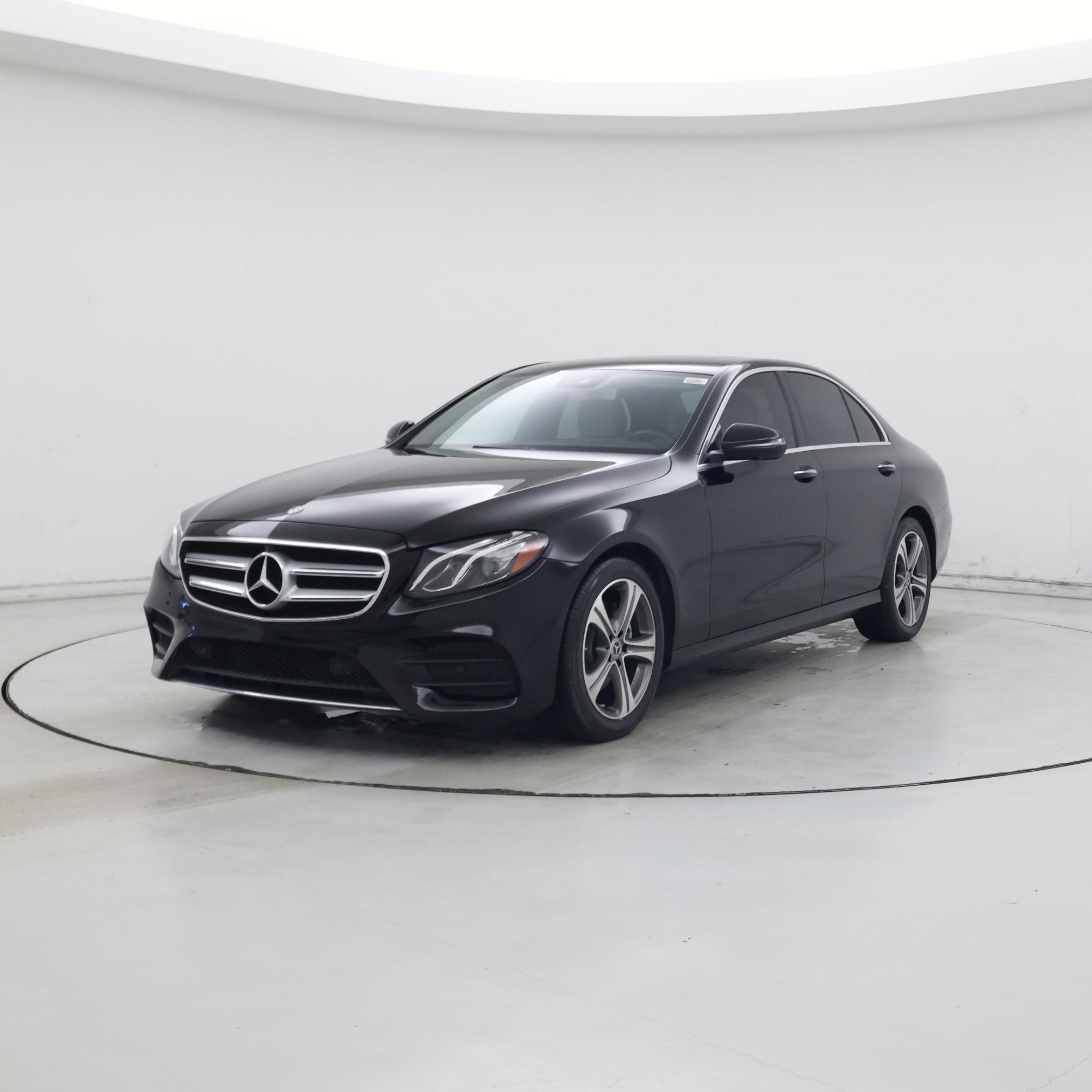 Thumbnail: 2019 Mercedes-Benz E-Class - 4