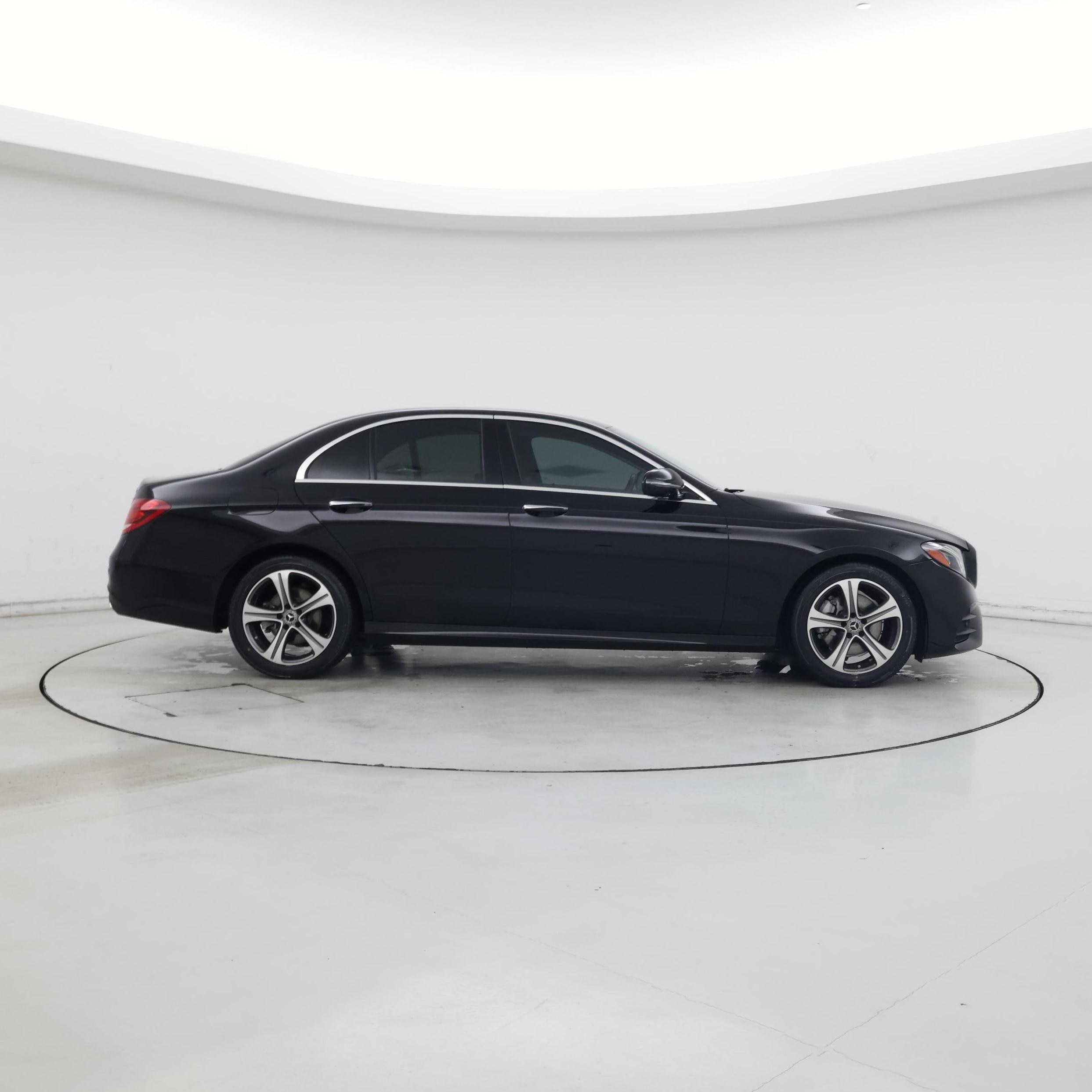 Thumbnail: 2019 Mercedes-Benz E-Class - 7