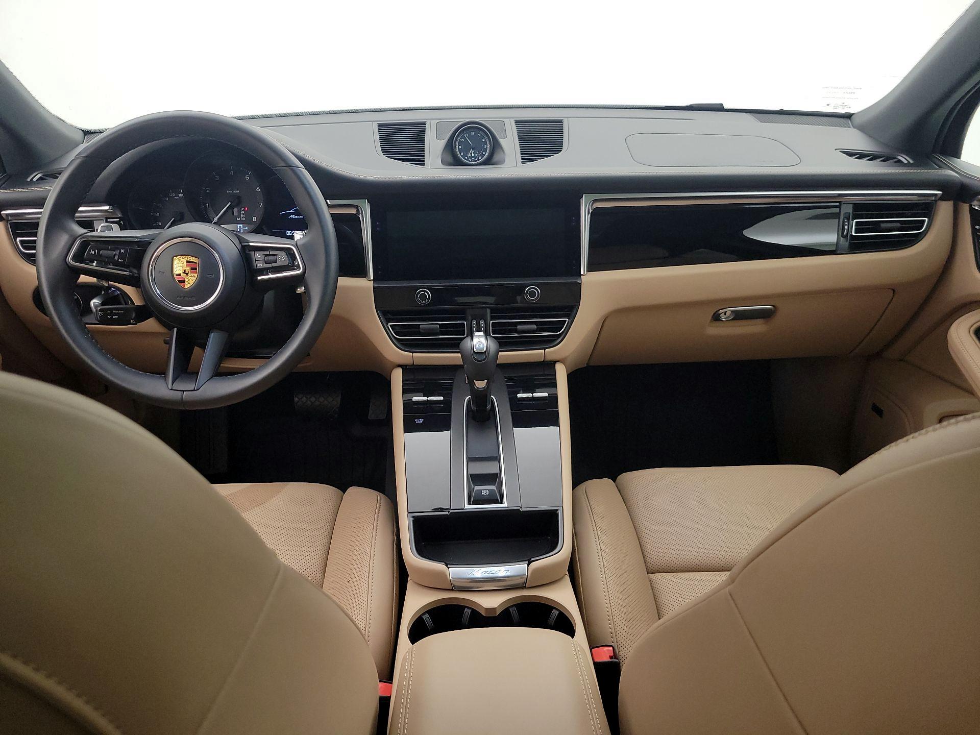 Thumbnail: 2022 Porsche Macan - 9