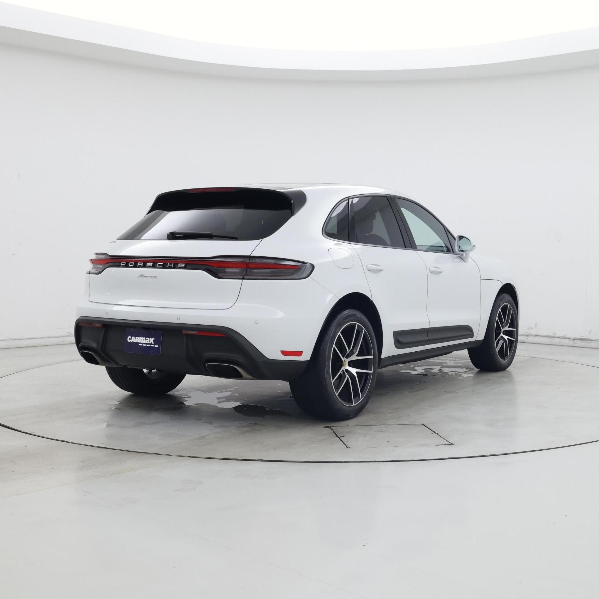 Thumbnail: 2022 Porsche Macan - 8