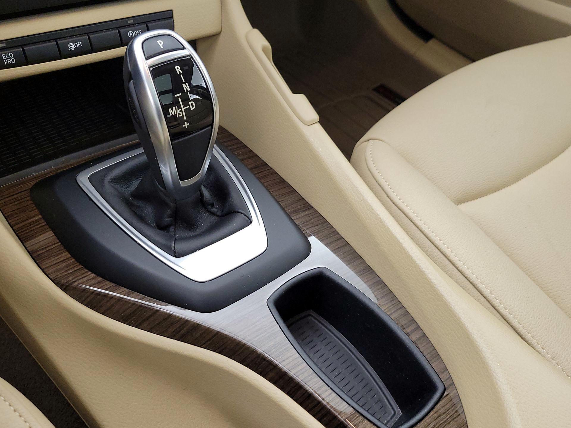Thumbnail: 2015 BMW X1 - 16