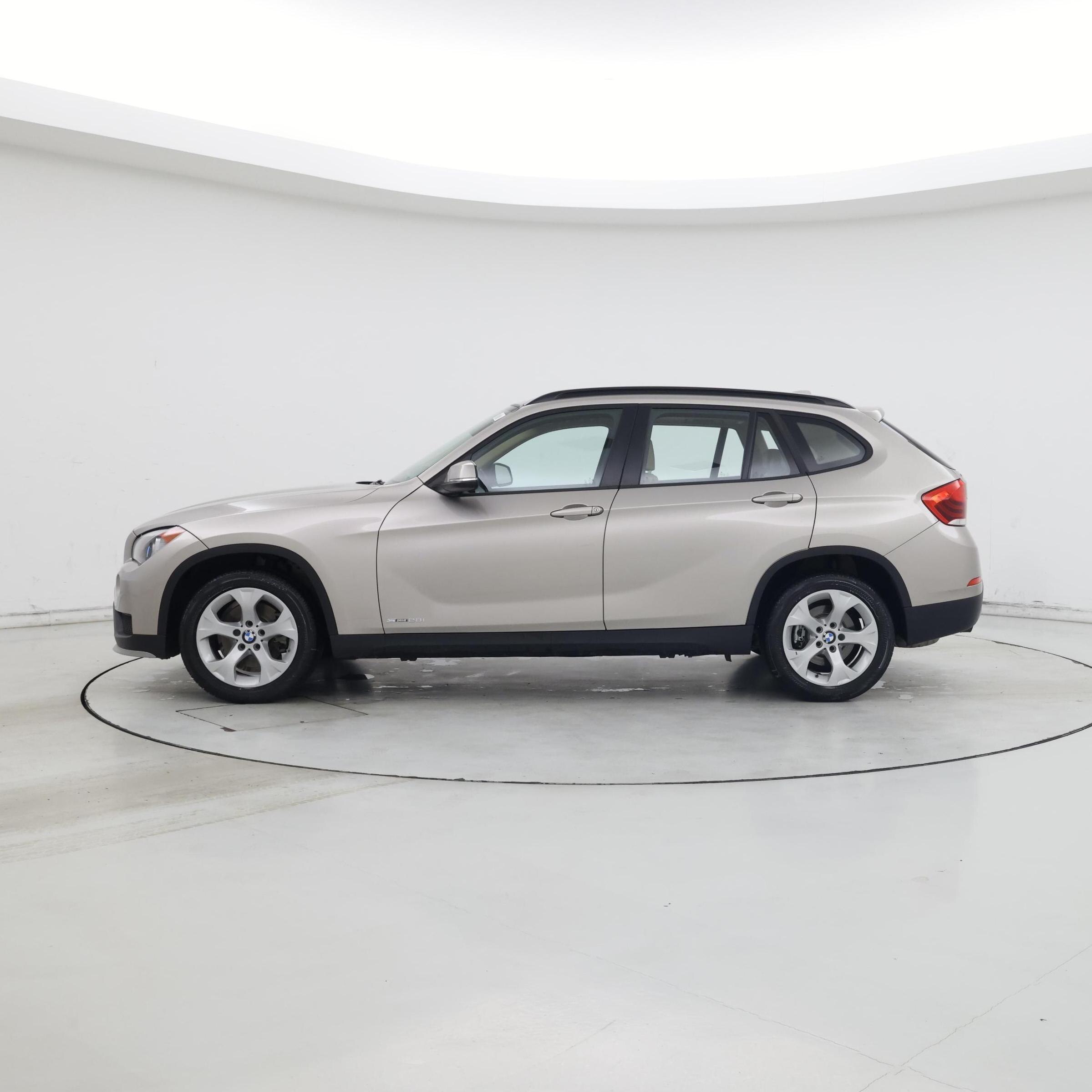 Thumbnail: 2015 BMW X1 - 3