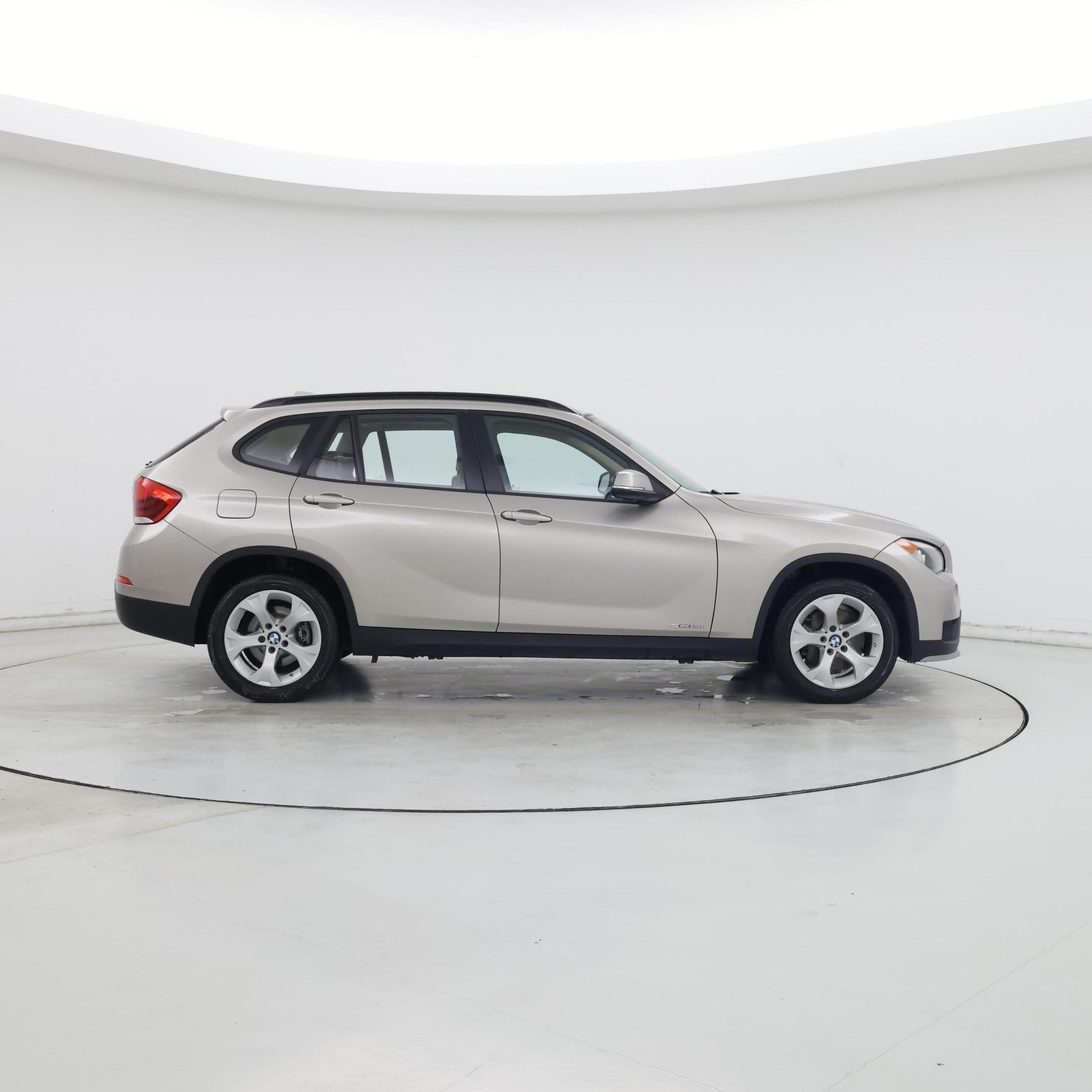 Thumbnail: 2015 BMW X1 - 7