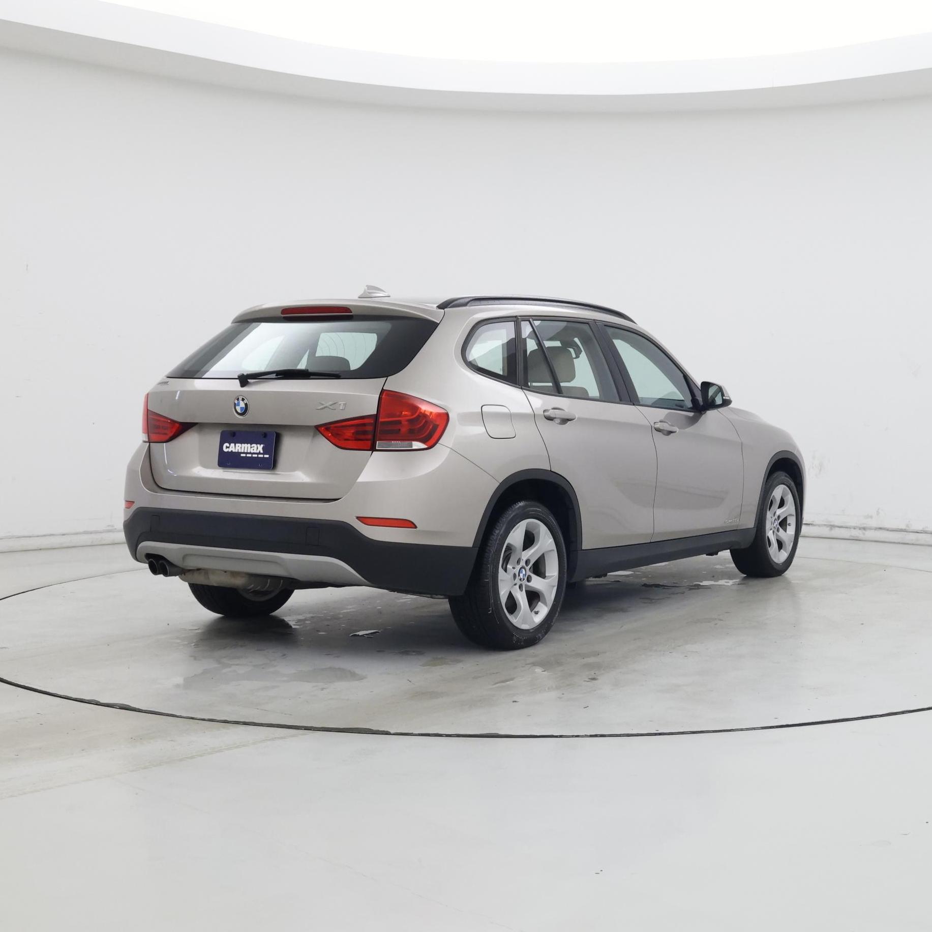 Thumbnail: 2015 BMW X1 - 8
