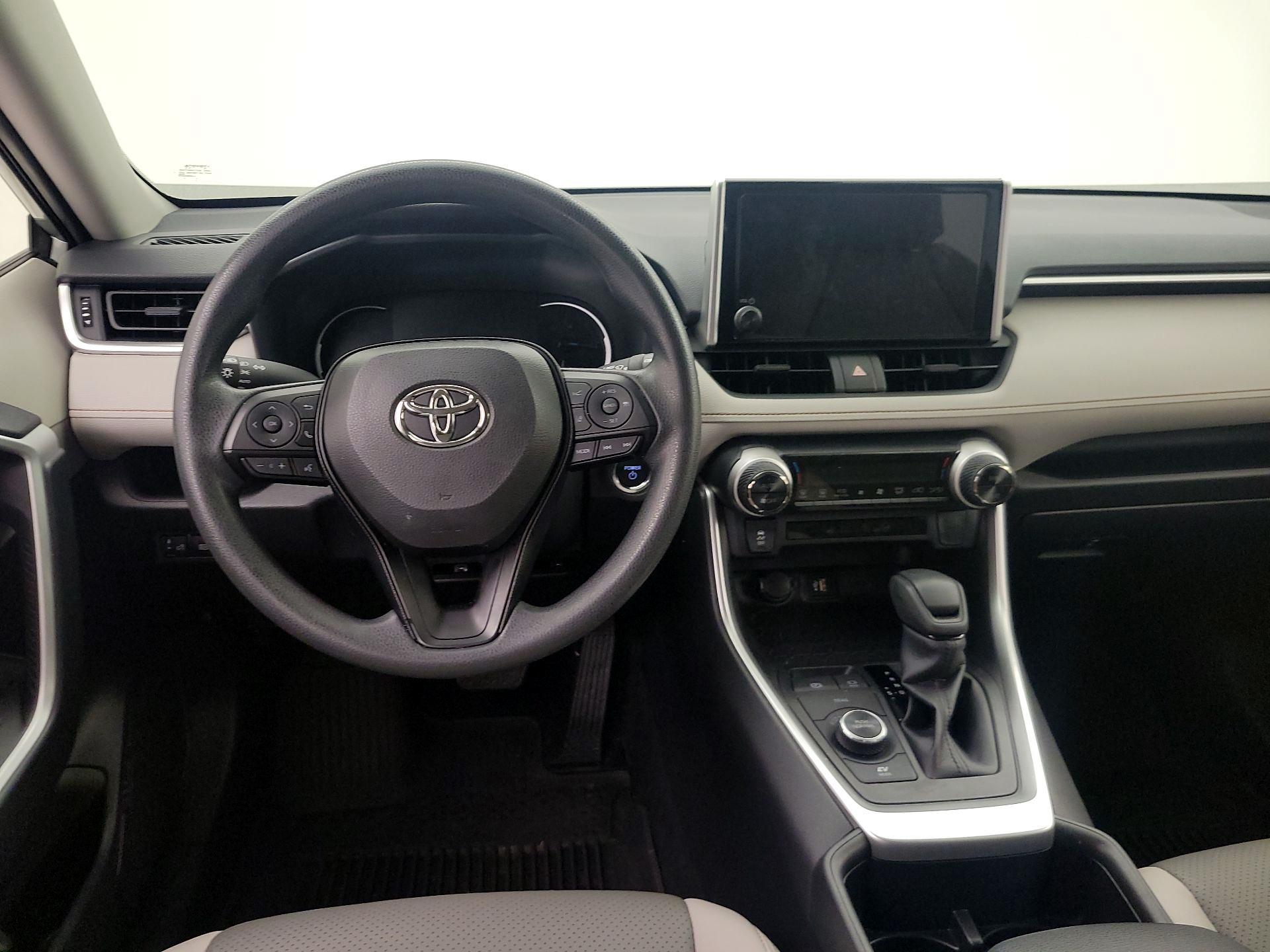 Thumbnail: 2025 Toyota RAV4 - 10