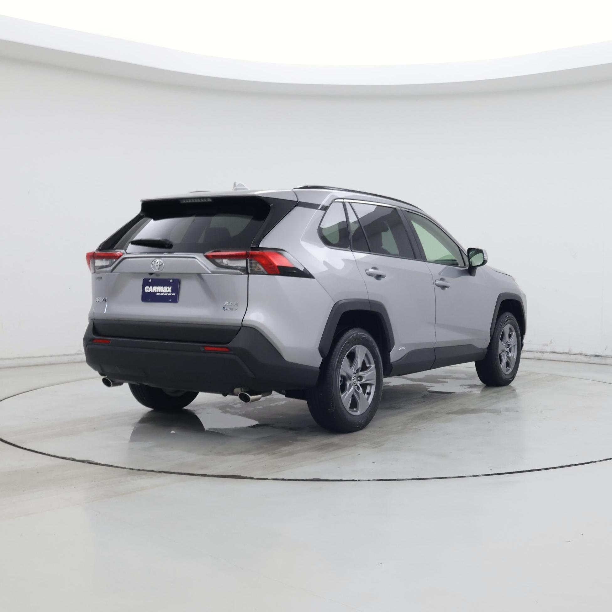 Thumbnail: 2025 Toyota RAV4 - 8