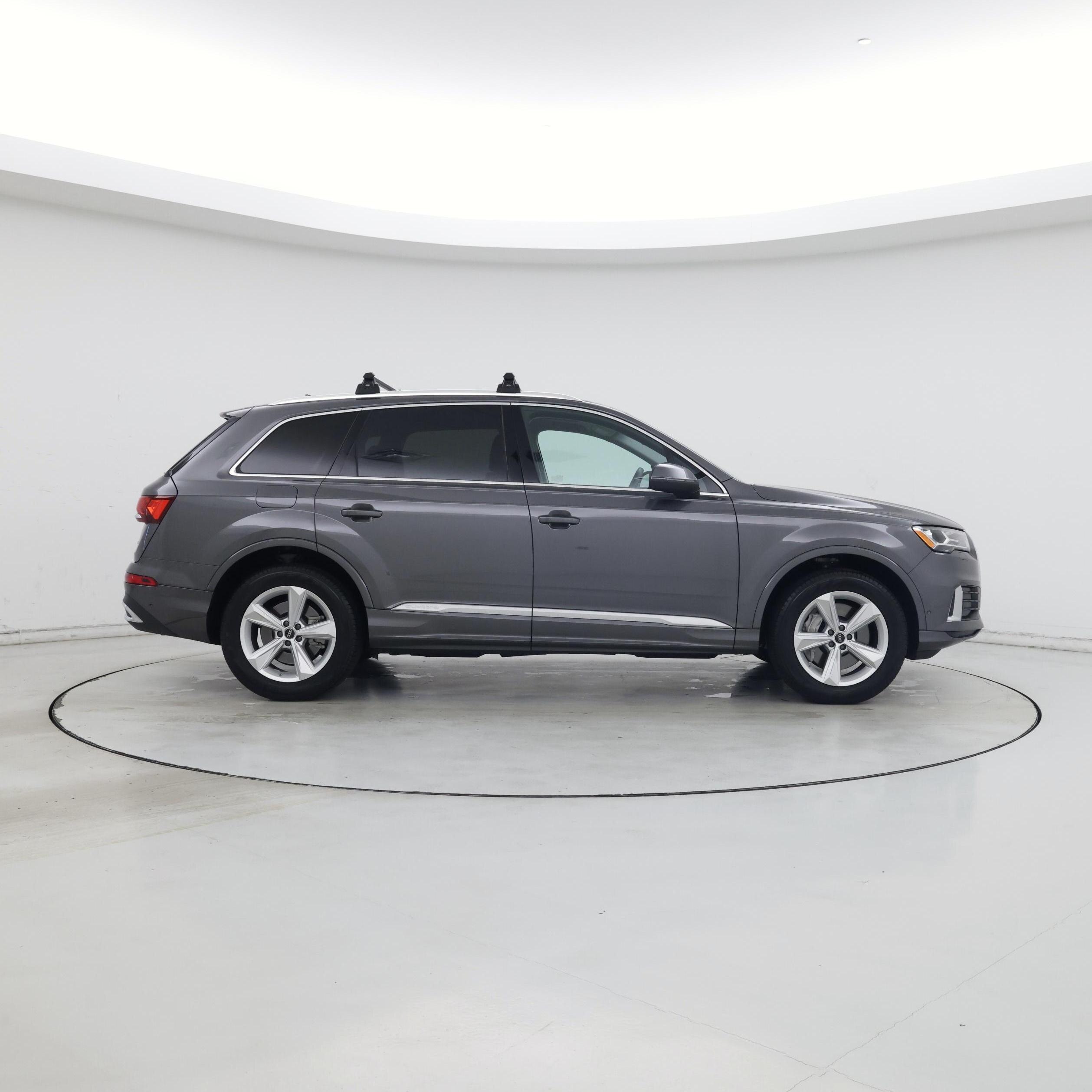 Thumbnail: 2023 Audi Q7 - 7