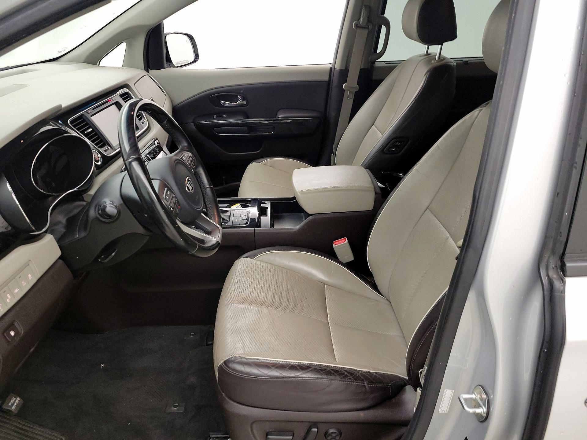 Thumbnail: 2018 Kia Sedona - 11