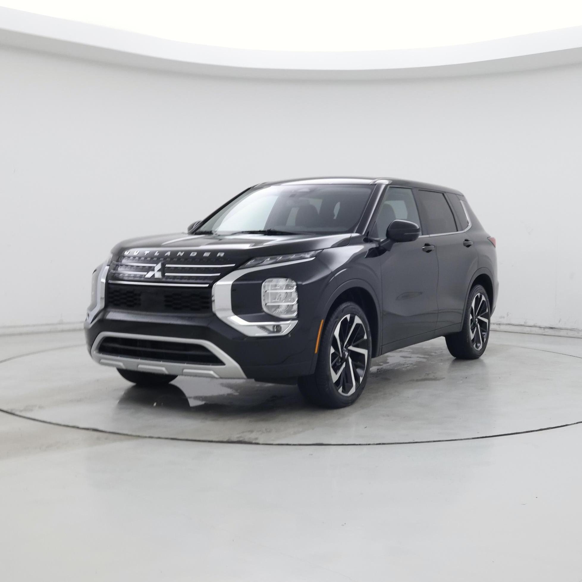 Thumbnail: 2024 Mitsubishi Outlander - 4